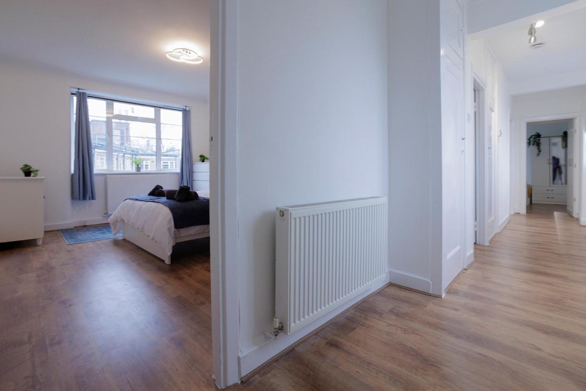 2 Bedroom By Arhouse Short Lets & Serviced Highbury With Free Wifi * London