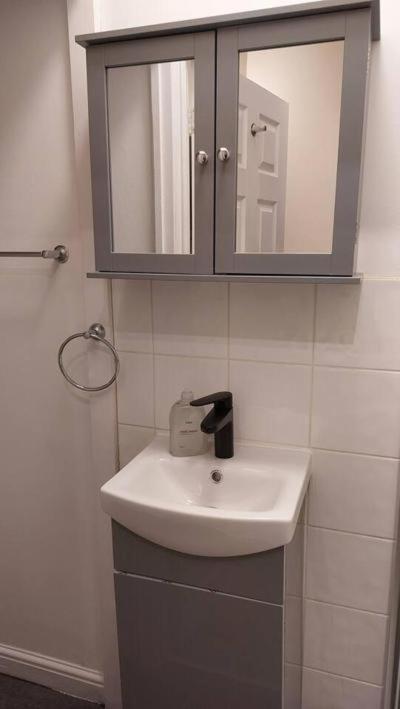Impeccable 1 Bedroom Flat In Leilighet *