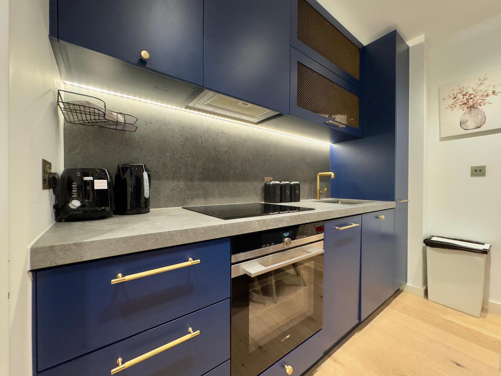 Amazing Cosy Apartment, Next To O2 Arena And Close To Excel, Secure Parking London