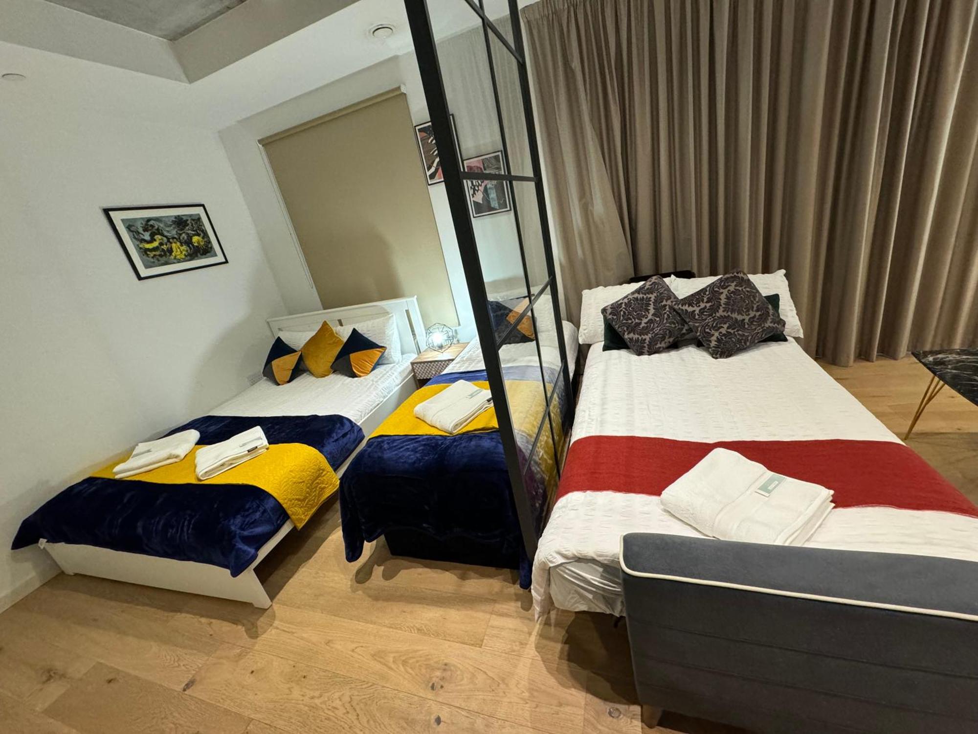 Amazing Cosy Apartment, Next To O2 Arena And Close To Excel, Secure Parking Apartment *