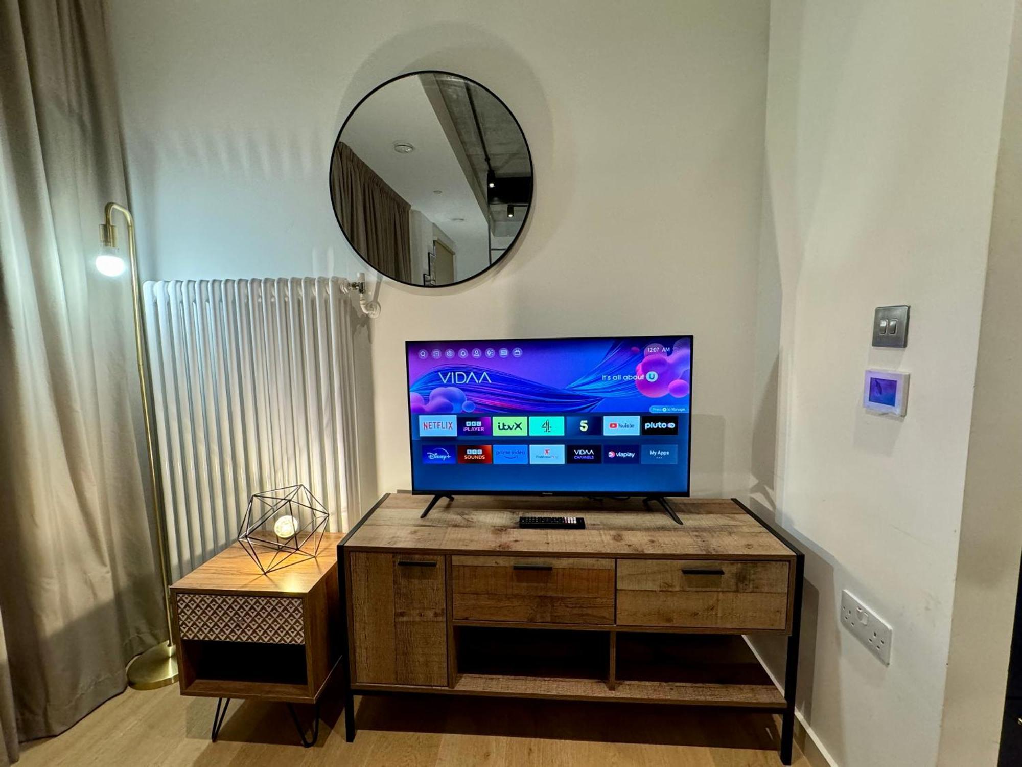 Amazing Cosy Apartment, Next To O2 Arena And Close To Excel, Secure Parking * London
