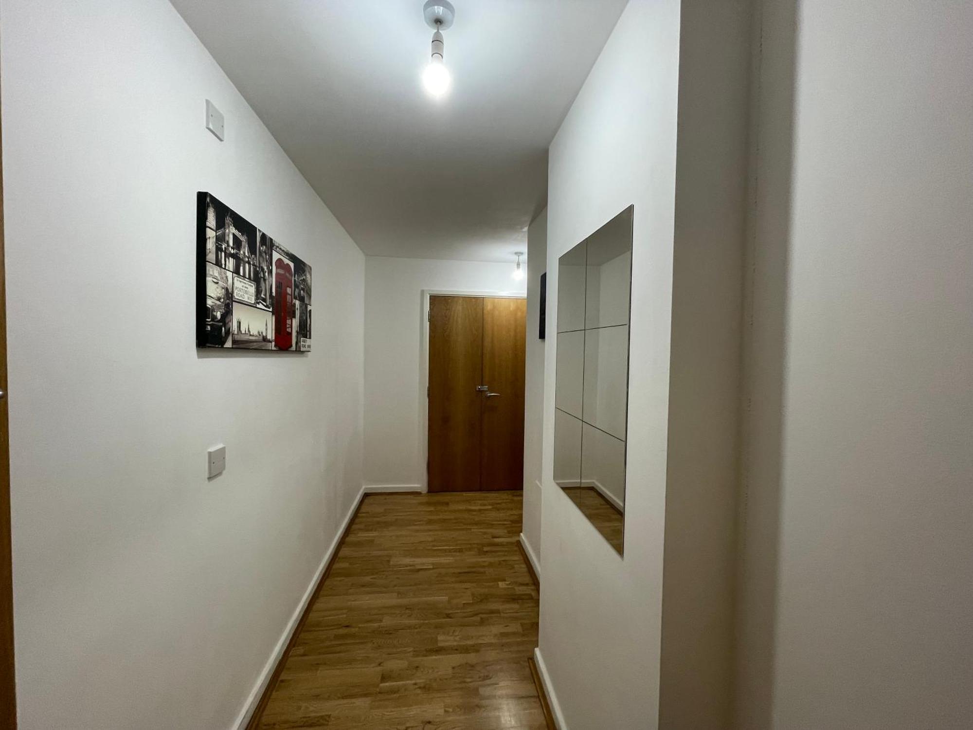 Contractors And Relocation Multiple * London