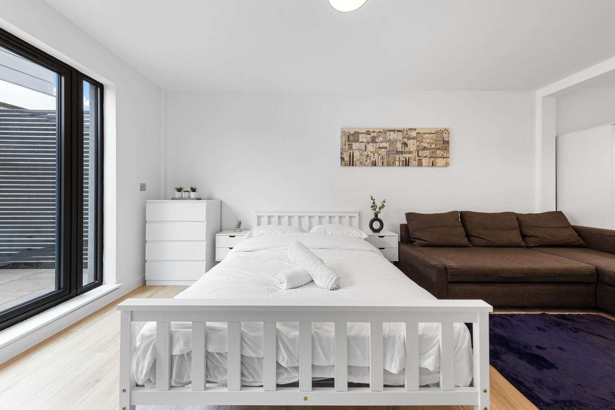3 Bedroom Sleep12 In Mr2 Apartment London