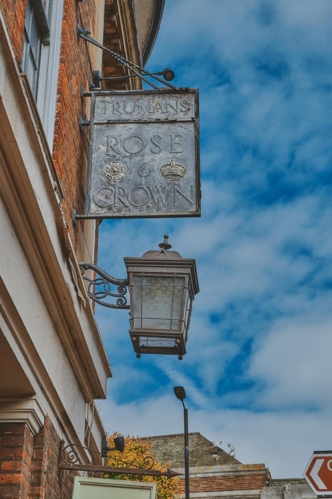 Inn Rose And Crown Stoke Newington London