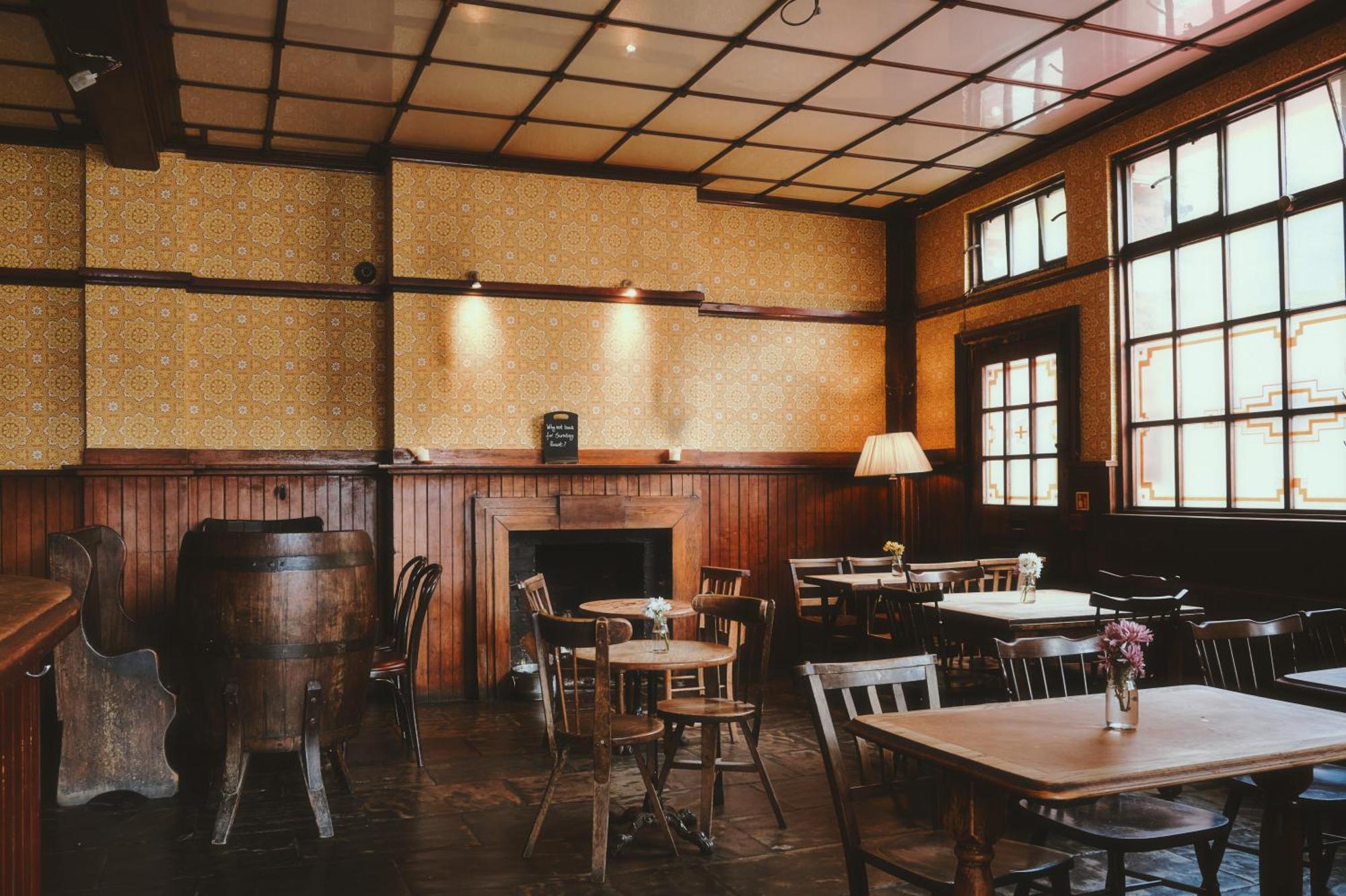 Inn Rose And Crown Stoke Newington