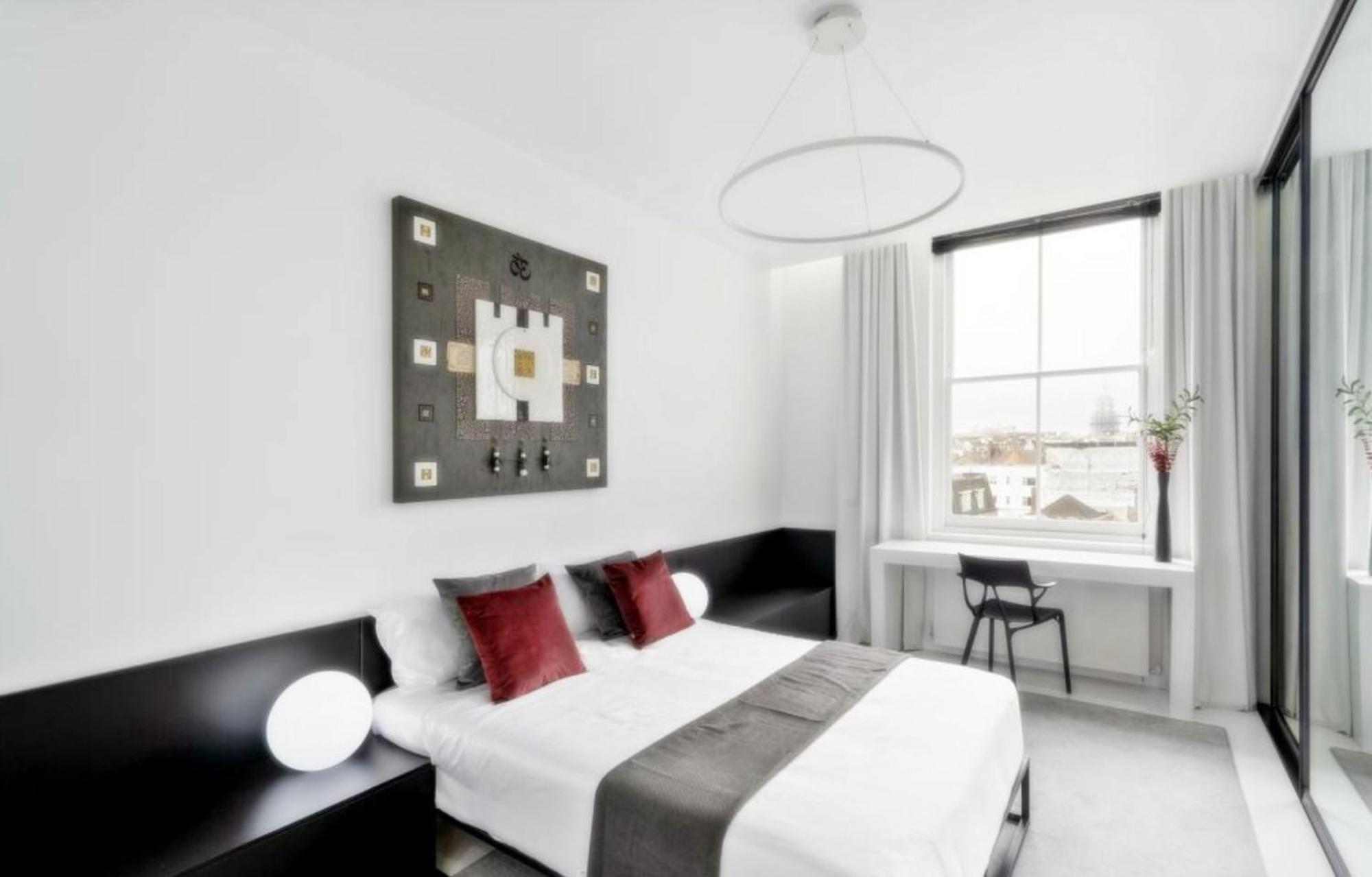 Lovely Four Bedroom Parking Available * London