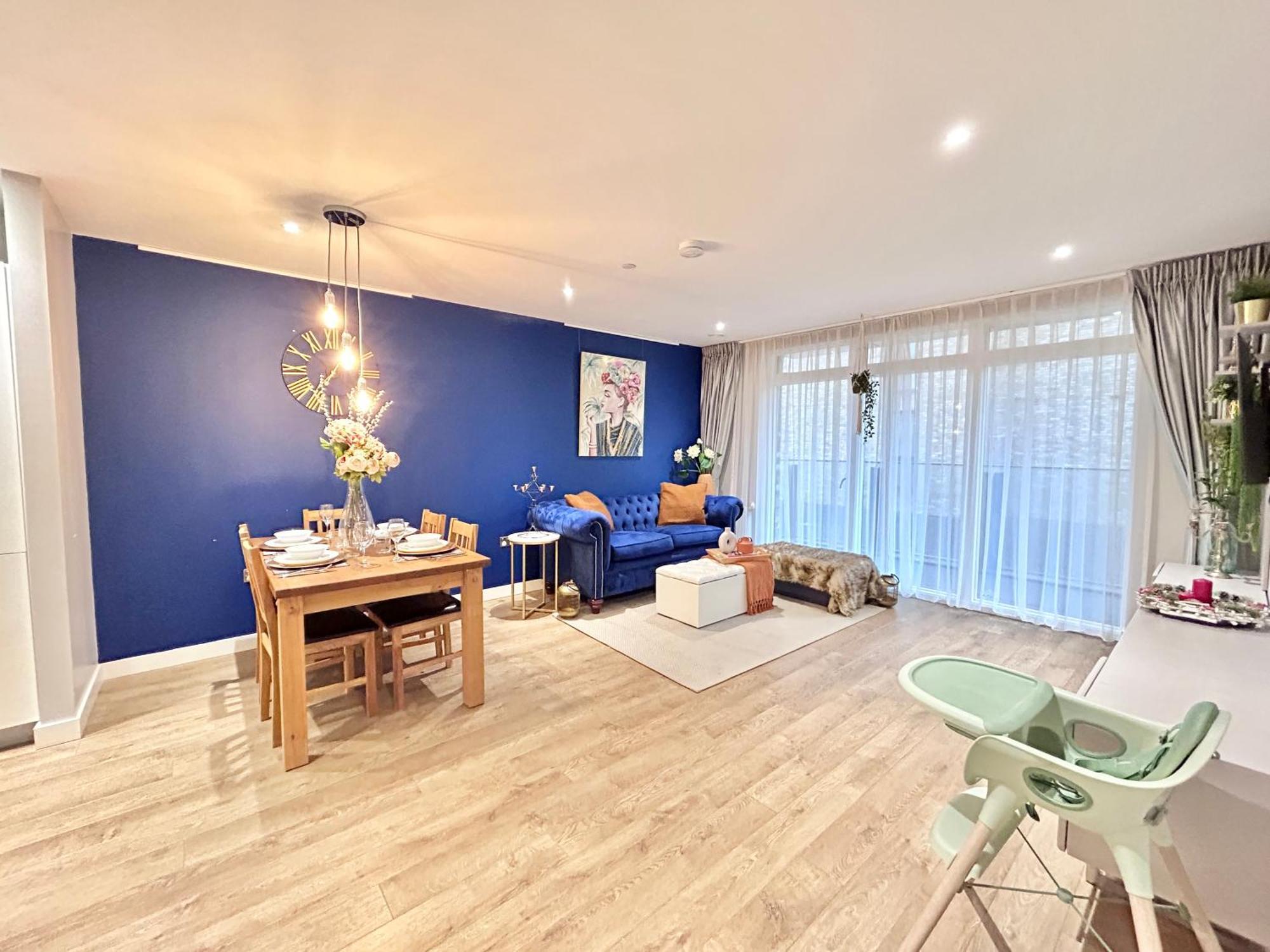 Canary Wharf, Sleeps 4, Fast Wifi, Gym, Prime Location London