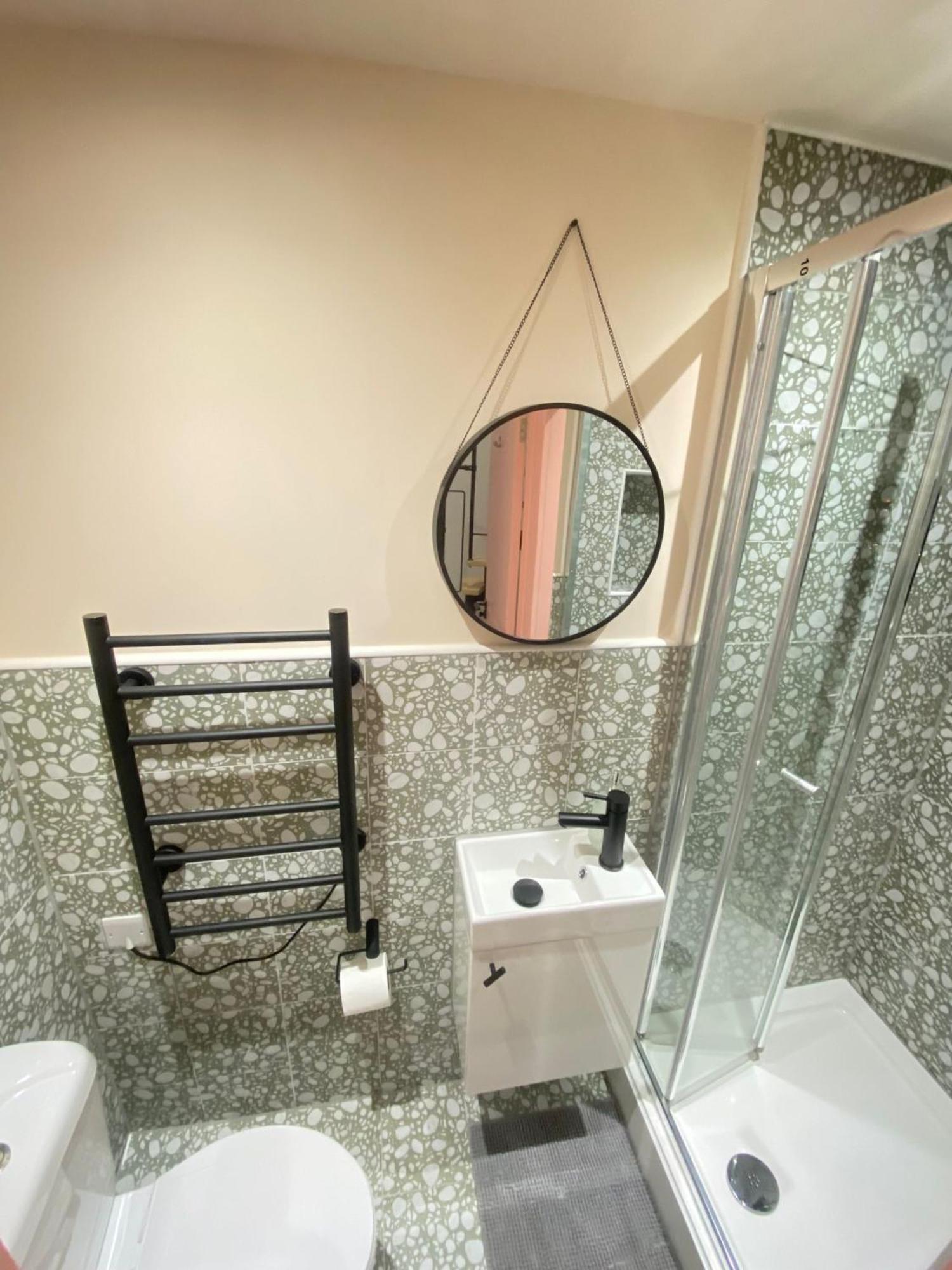 Gasthuis Cozy En-suite Loft In Trendy Local *