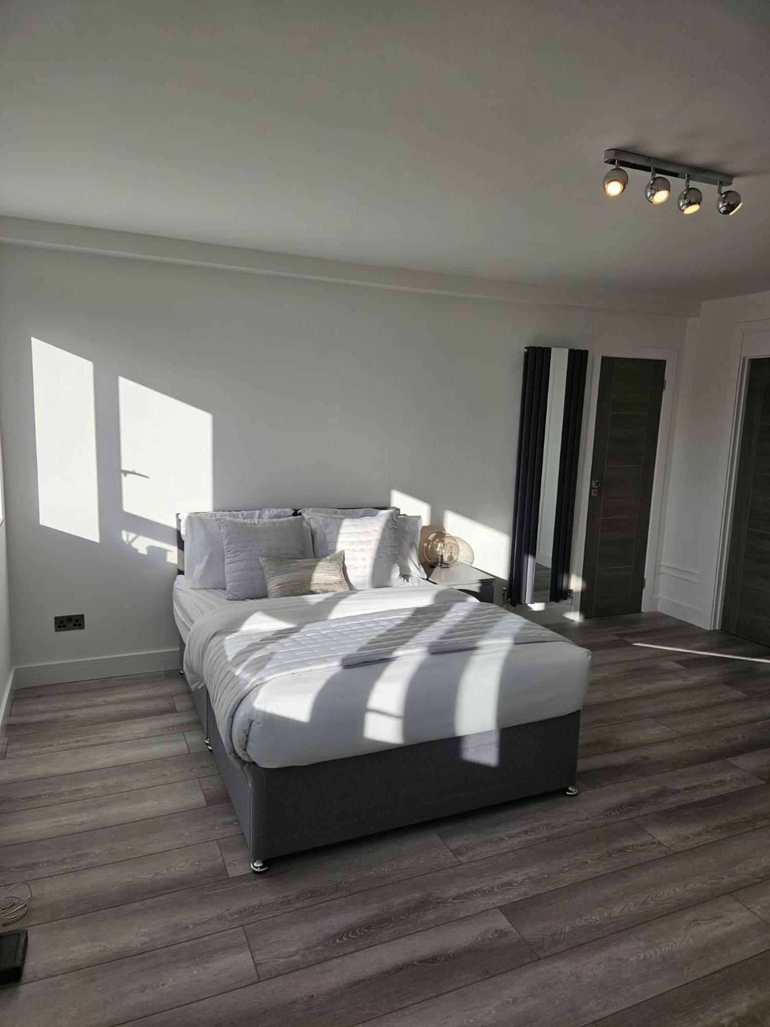 Penthouse By Regent's Park/euston Apartment *