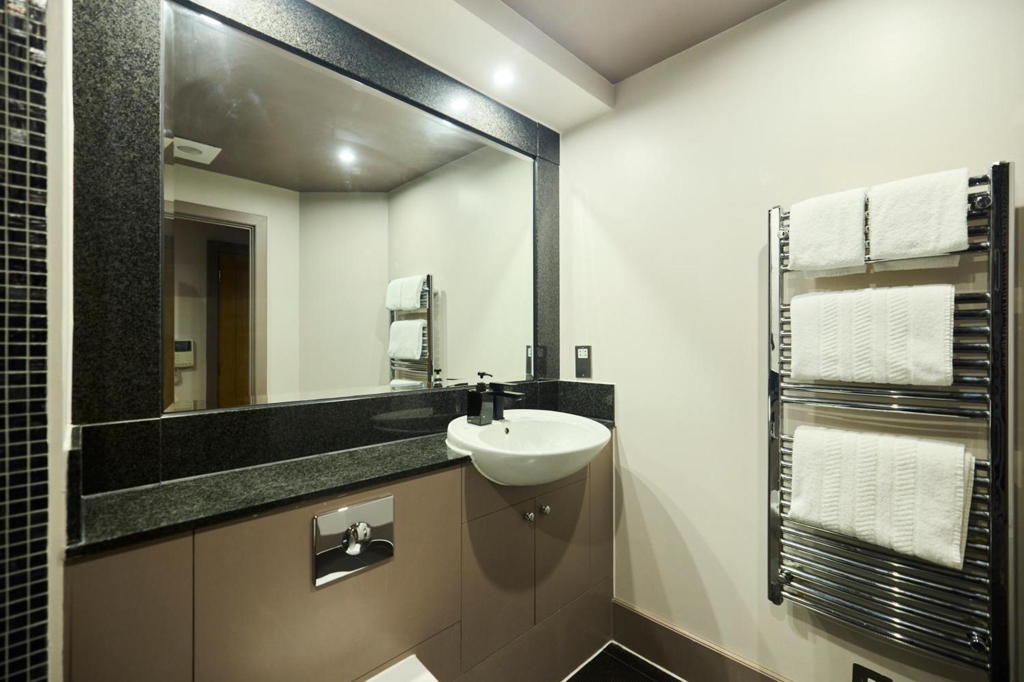 Appartement The Vauxhall Hideout - Comfy 2bdr Flat With Balcony Londen