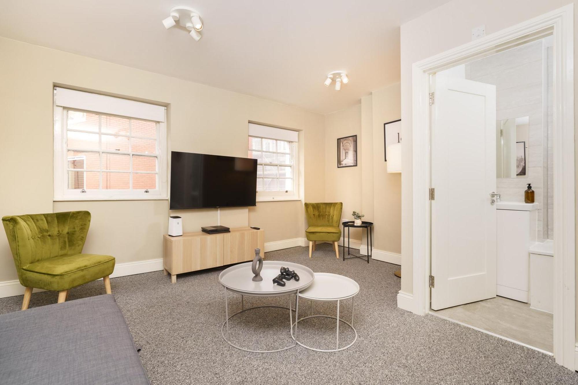 Covent Garden/chinatown/soho Location Apartment