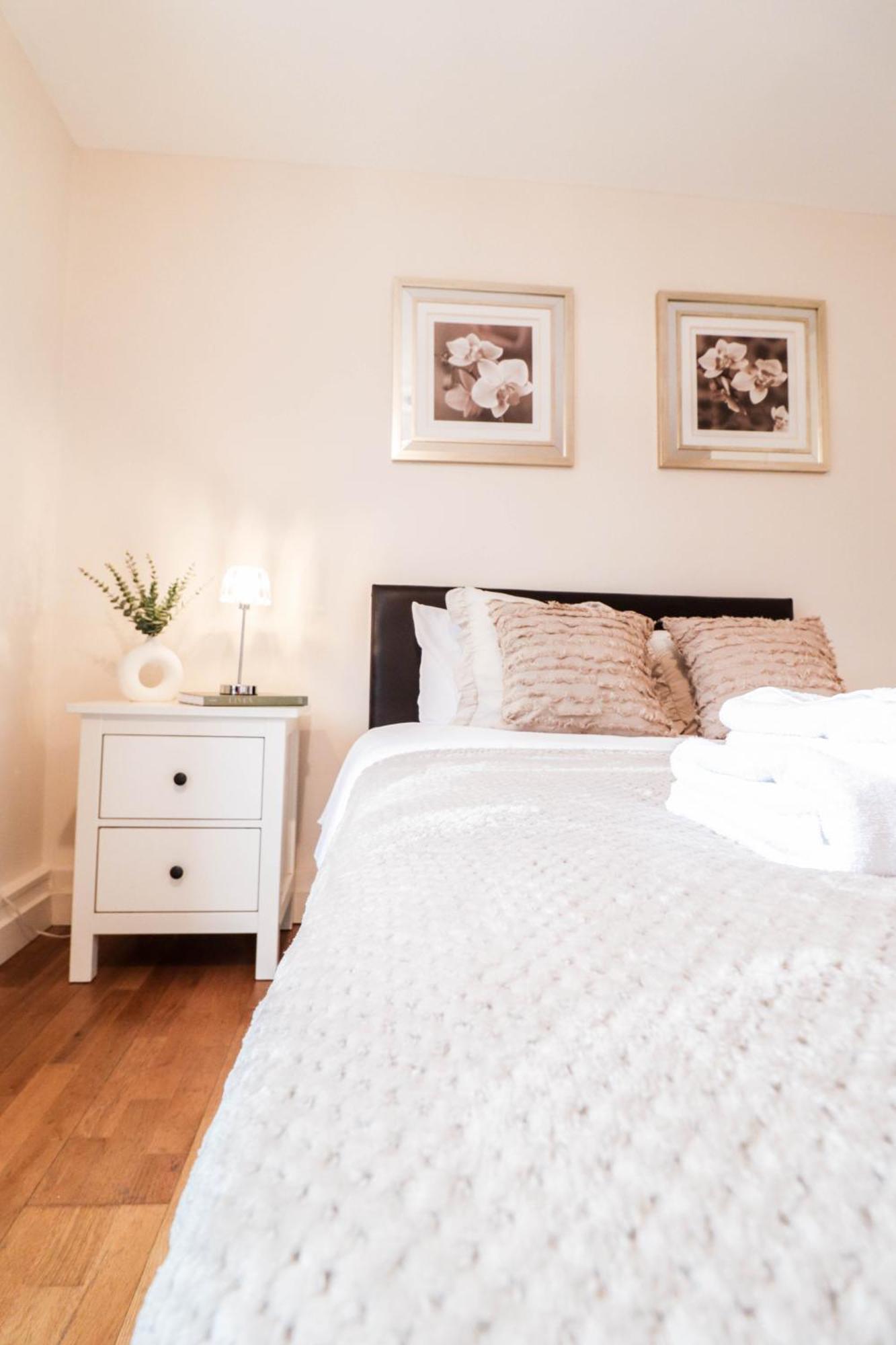 Gorgeous 2-bedroom Apartment *