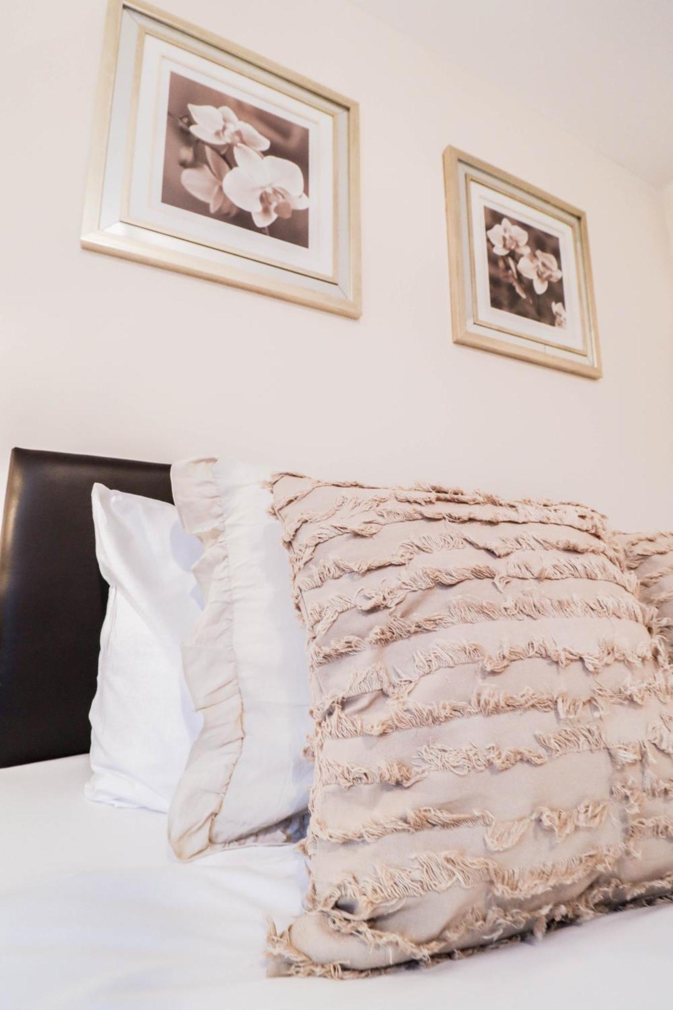 Gorgeous 2-bedroom *