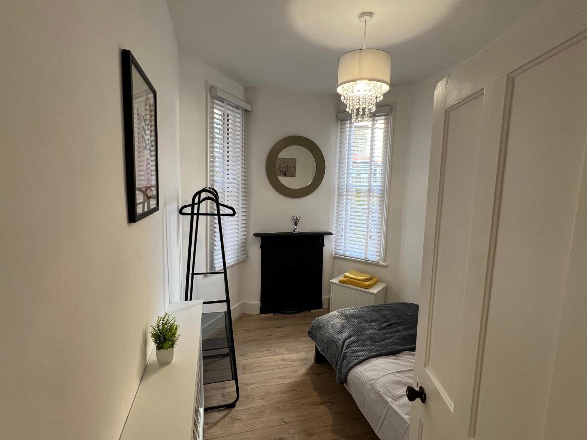 2 Bedroom Flat 10 Min Walk To Tube Apartamento