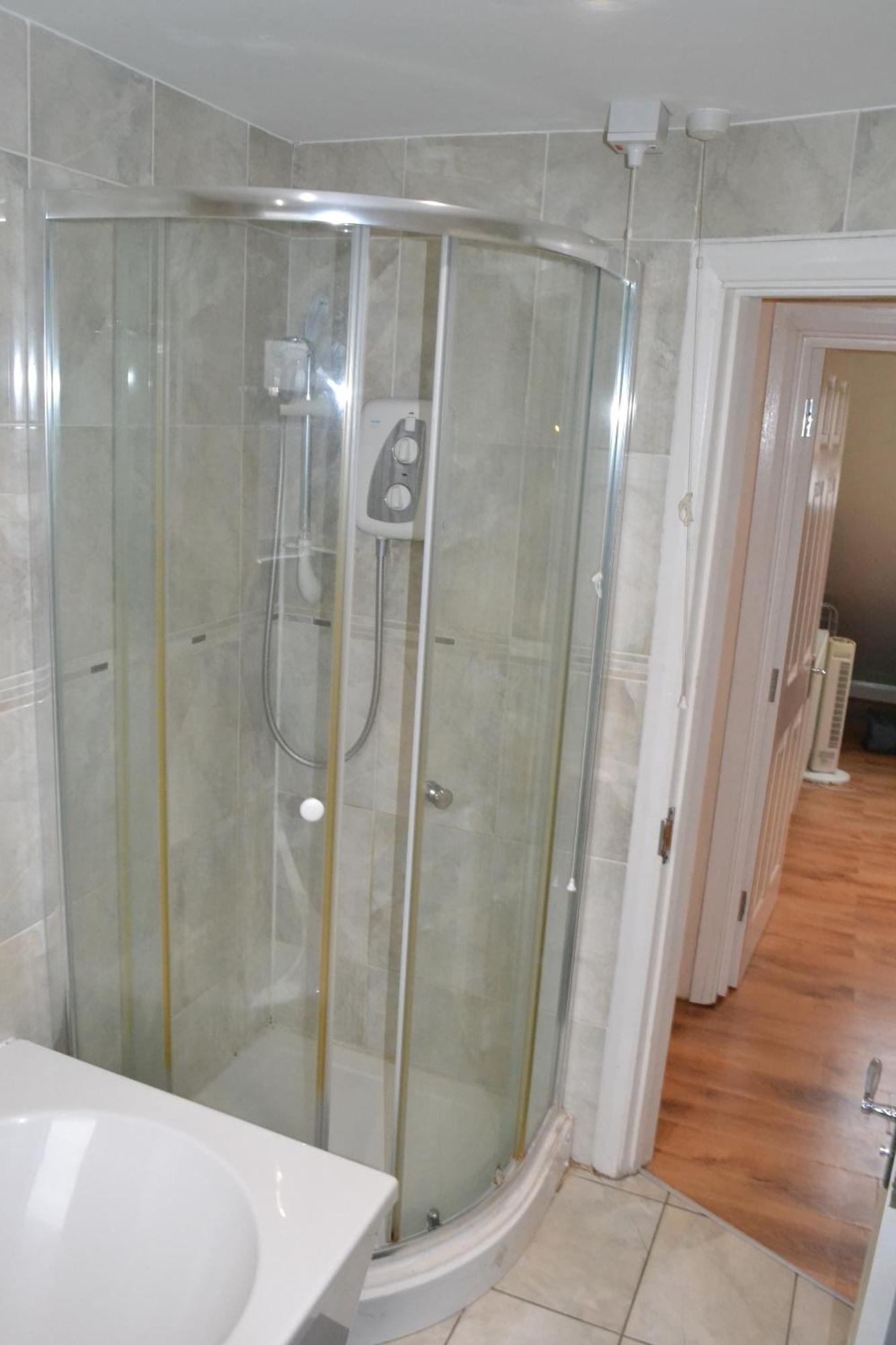 Apartment 3 Bedroom - Ealing *