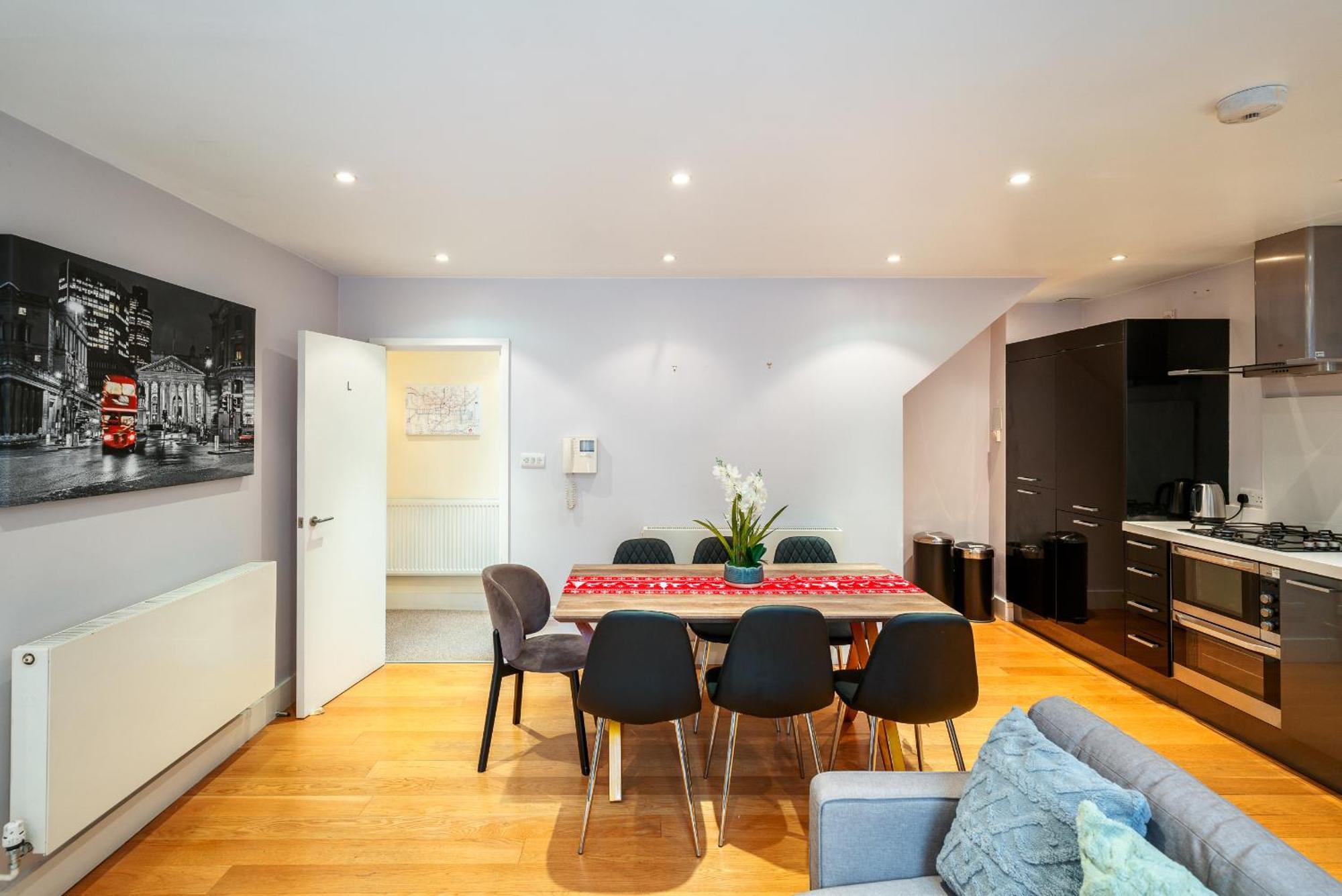 Sweet 3brs House Close To Oxford & Soho Villa