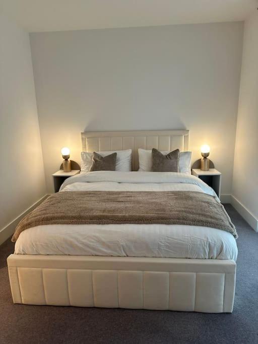 Stylist 2 Bedroom In Londres