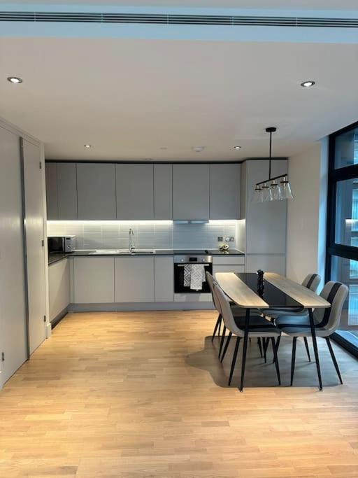 Leilighet Stylist 2 Bedroom In