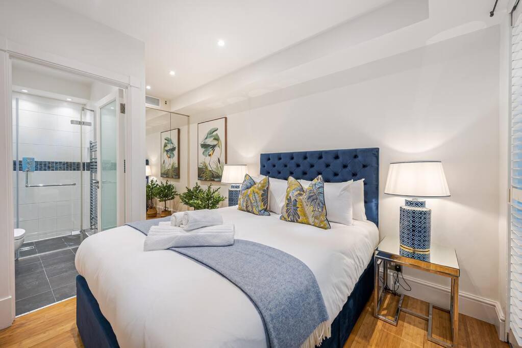 Chic Belgravia Hideaway With Private Patio 10 Mins To Harrods * London