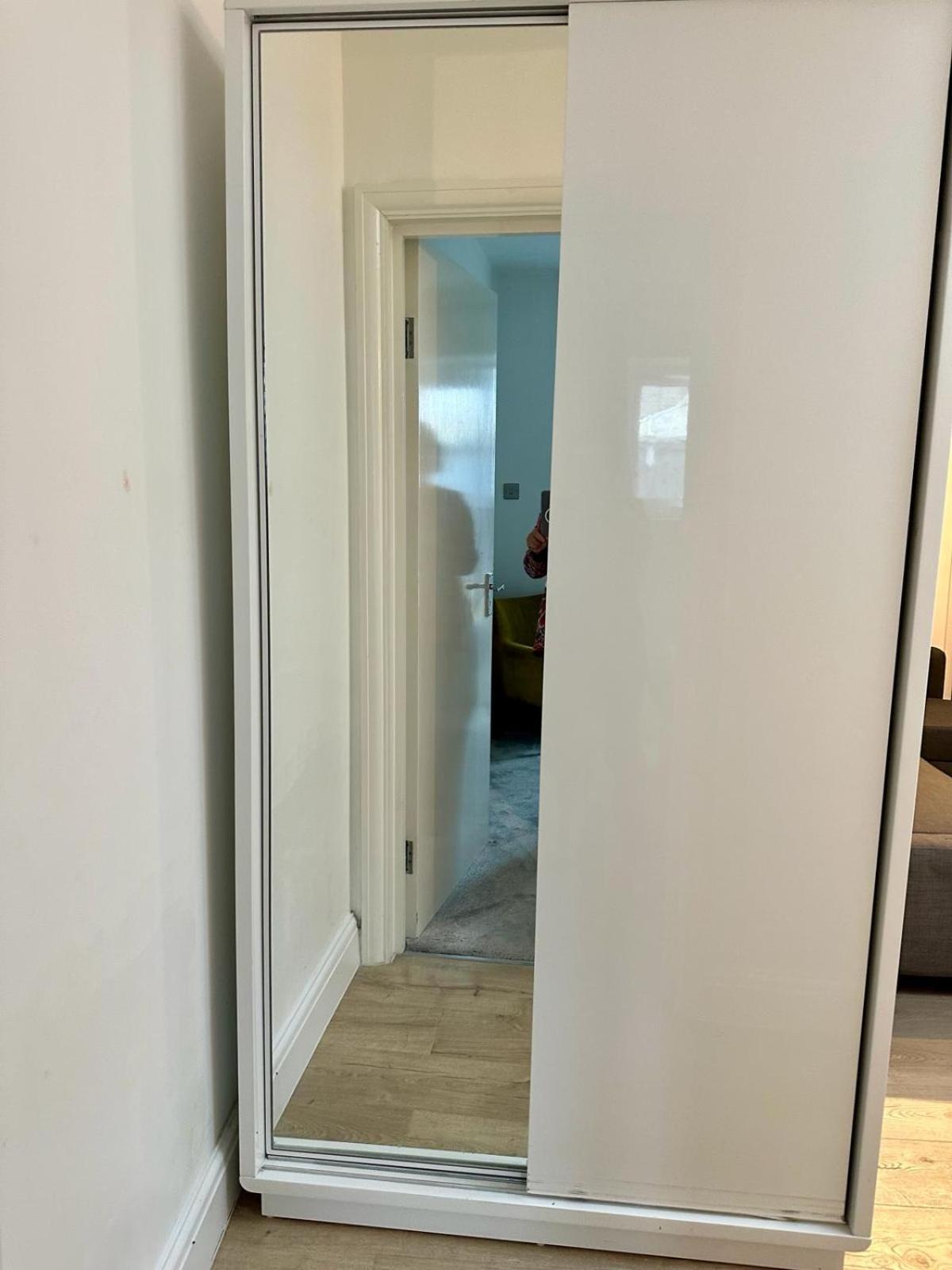 Spacious 1br Flat With Private Bath And Kitchen In Canary Wharf 2 Apartment London