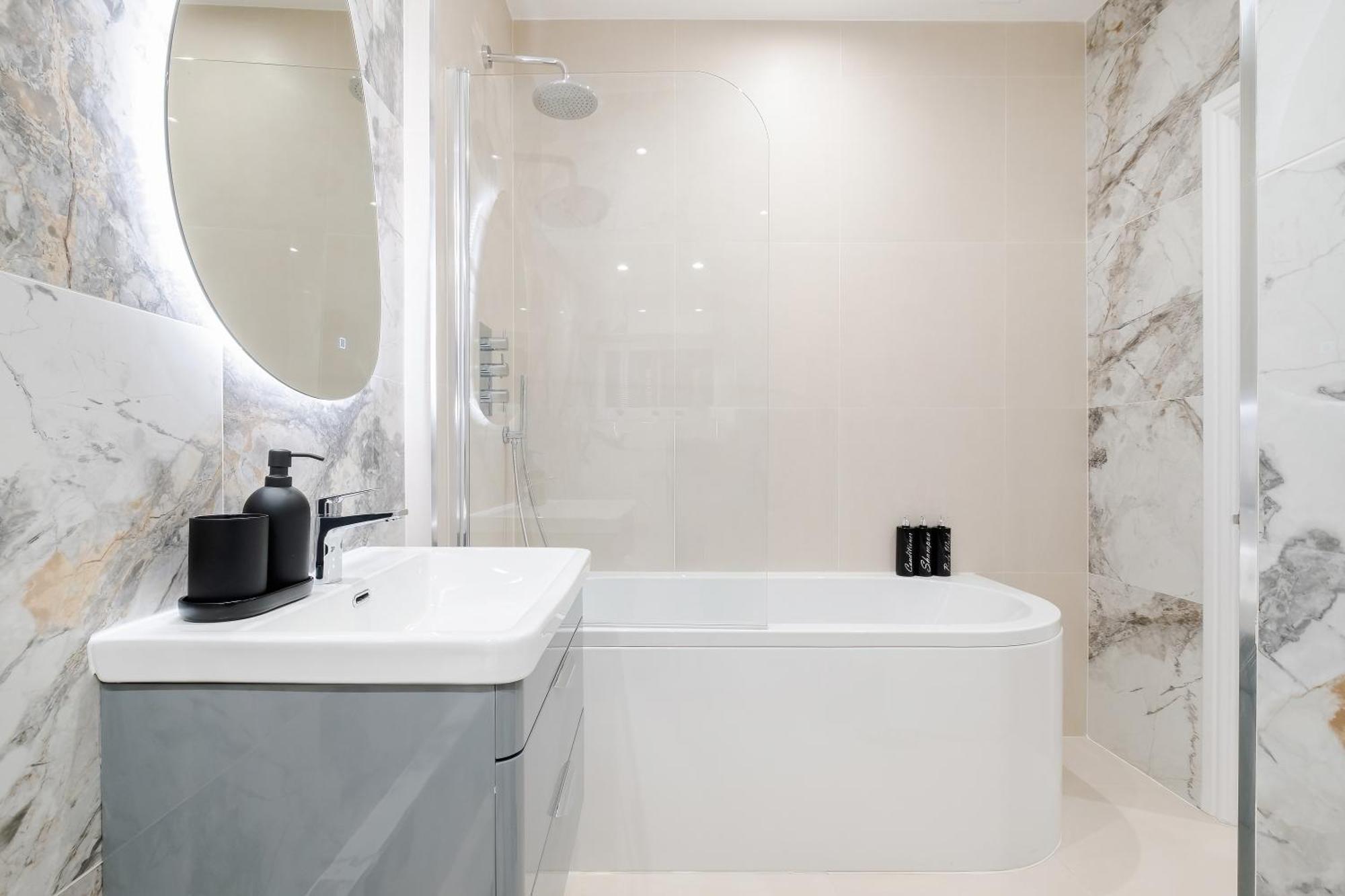 Luxury 2 Bedrooms In South Kensington *