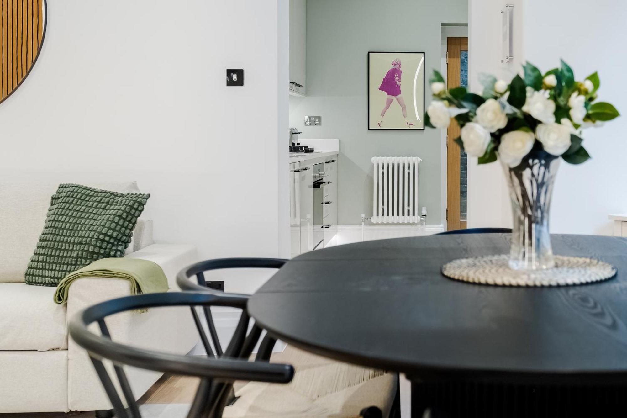 Luxury 2 Bedrooms In South Kensington London
