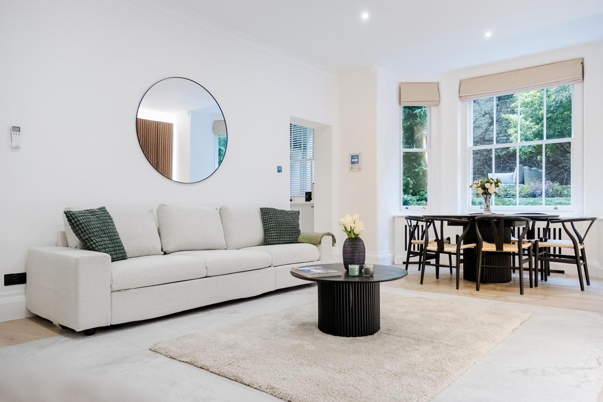 Luxury 2 Bedrooms In South Kensington