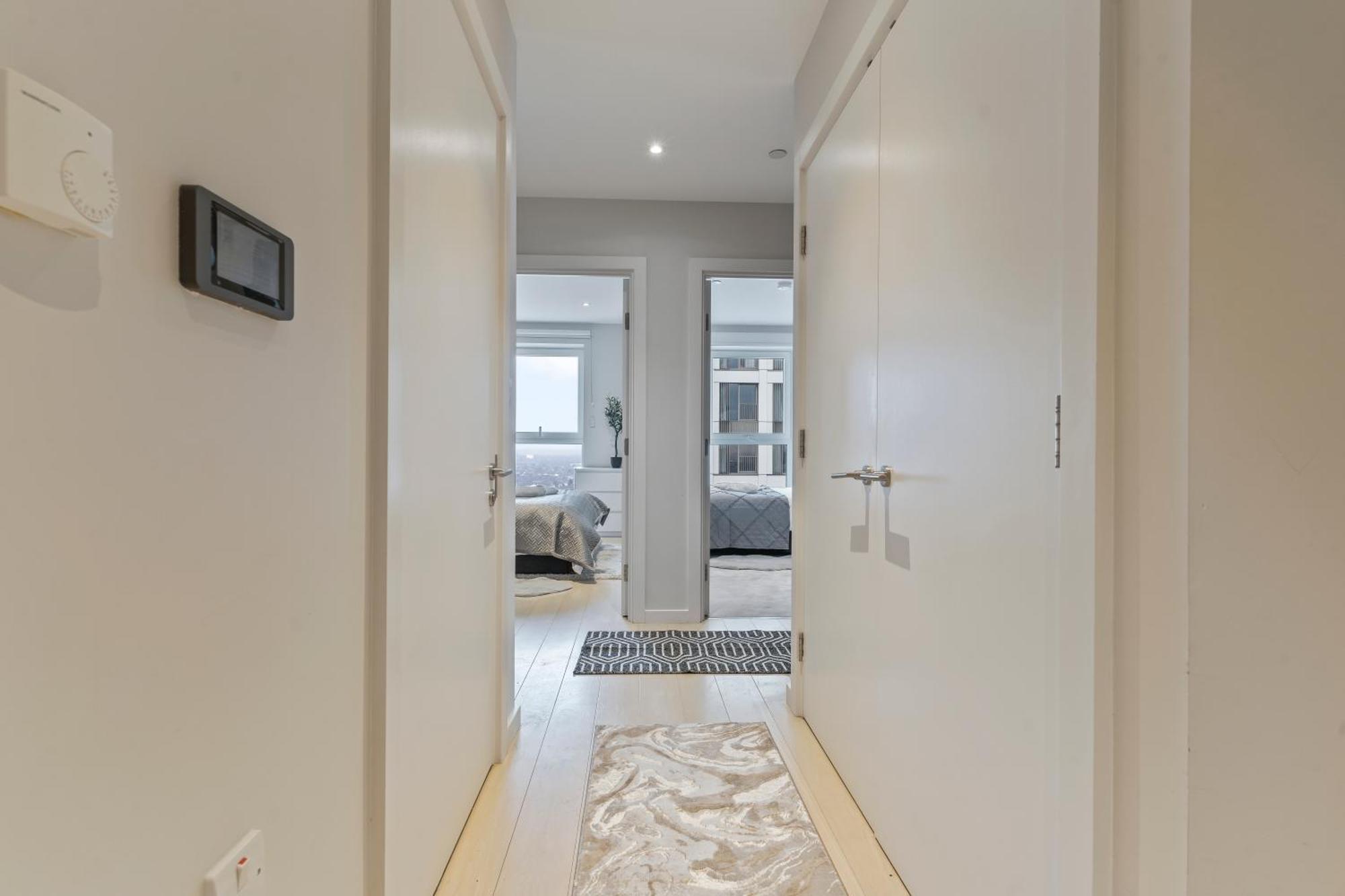 Elegant 2br Flat On 20th Floor Near Many Attractions Apartment *