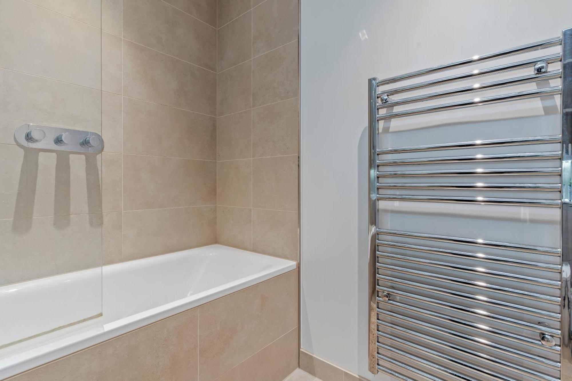 Elegant 2br Flat On 20th Floor Near Many Attractions Apartment
