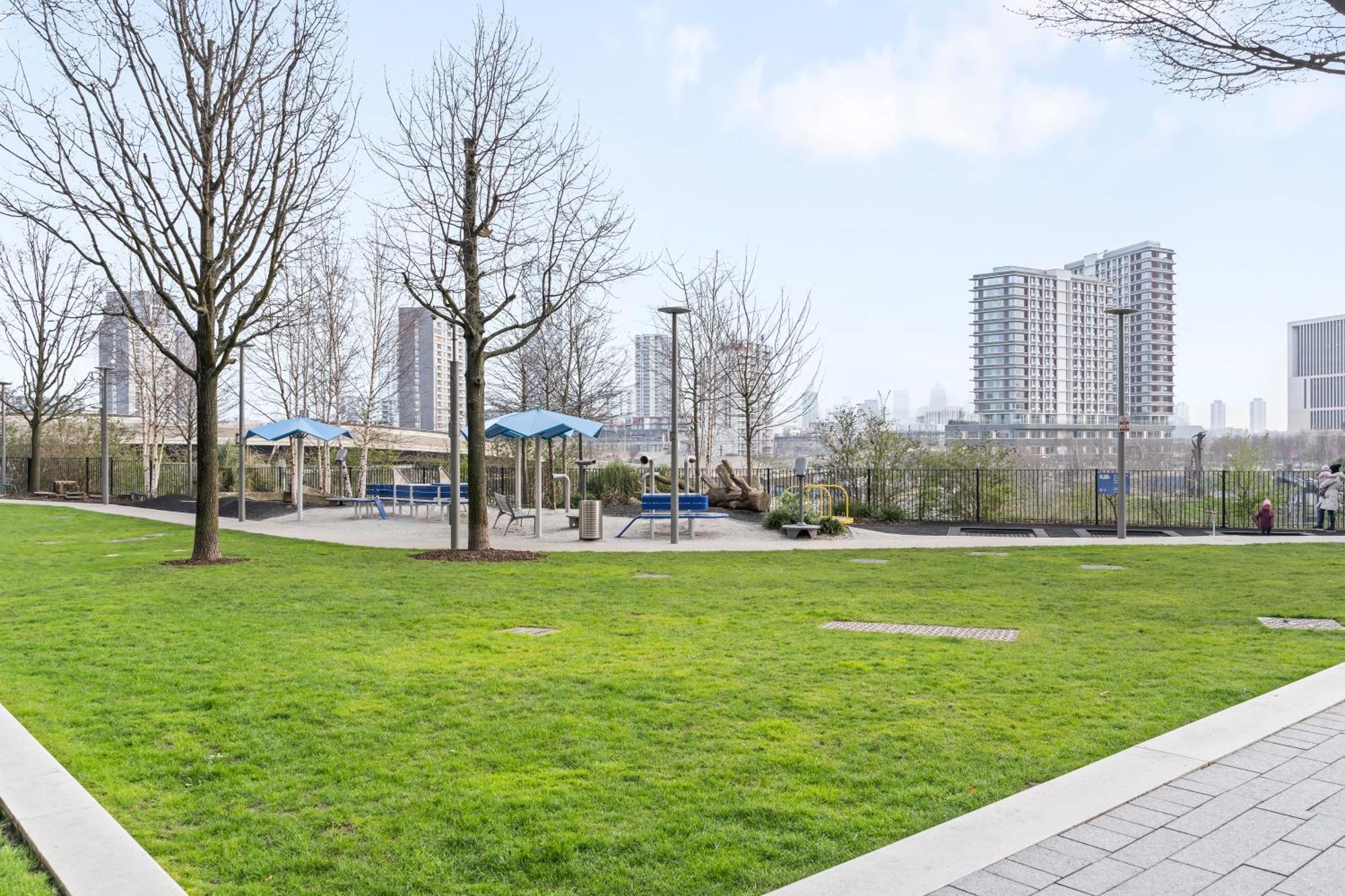 Elegant 2br Flat On 20th Floor Near Many Attractions Apartment *