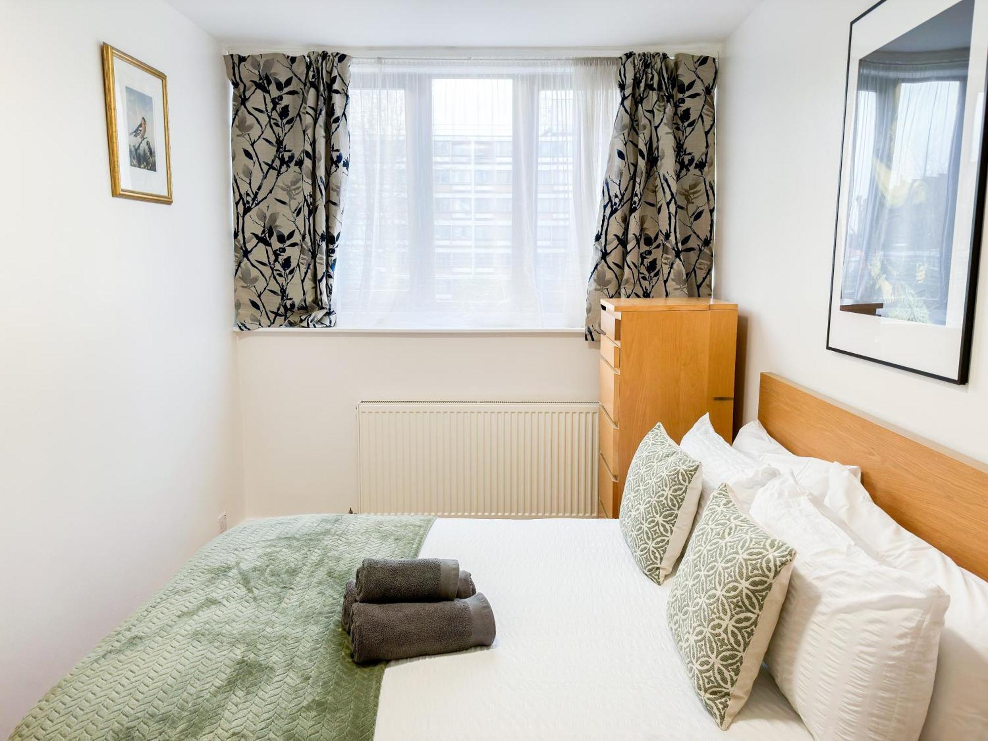 Cosy 3 Bedroom 3 Bathroom Flat With Private Garden- Maida Vale, Near Paddington * Londen