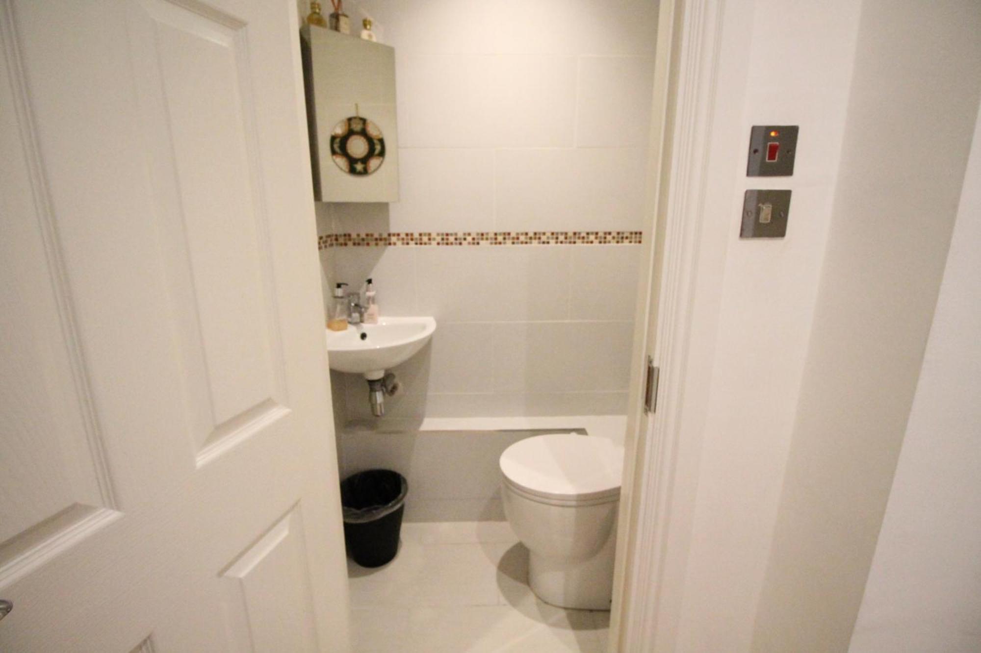 Leilighet Trendy 2bedroom And 2 Bathroom Flat, Quiet Nottinghill Street