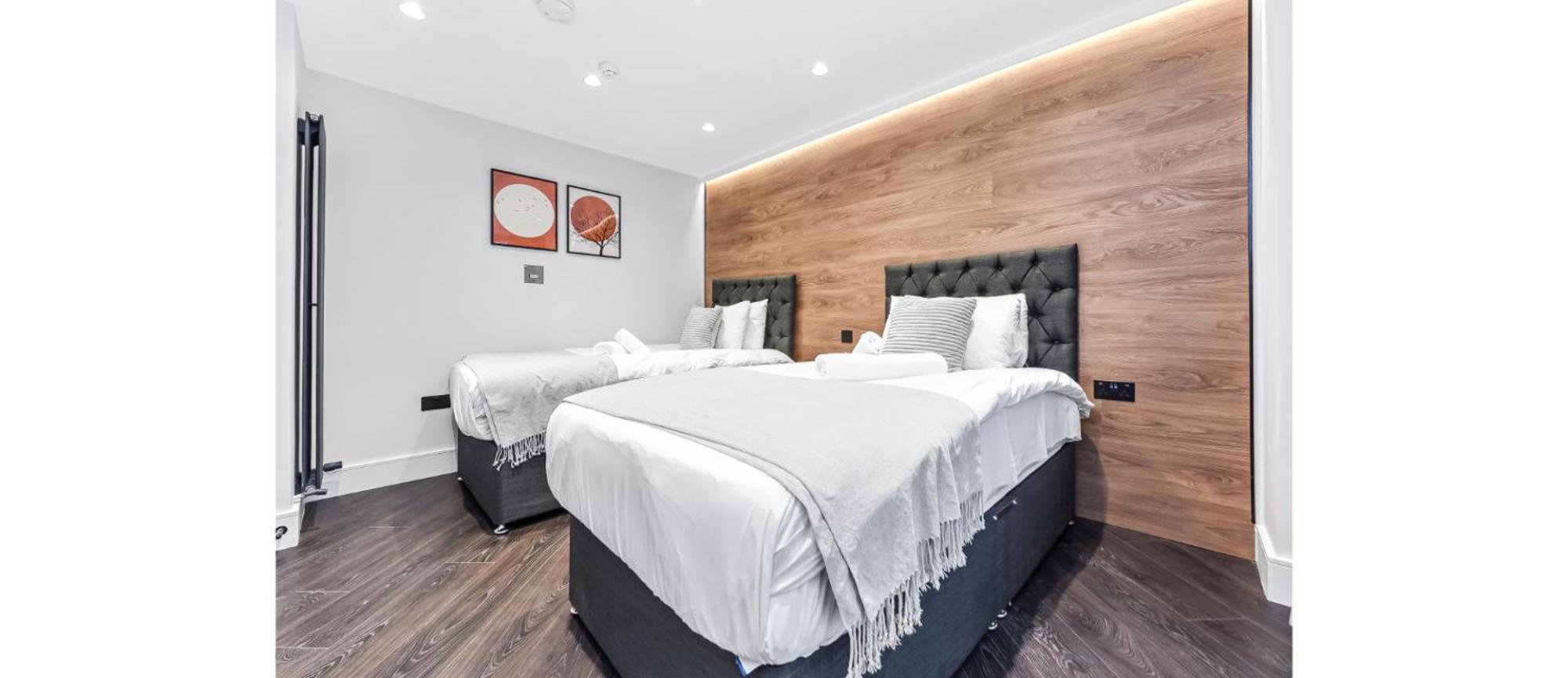 Luxury Abode: 5-bed Haven Ideal For Big Groups! *