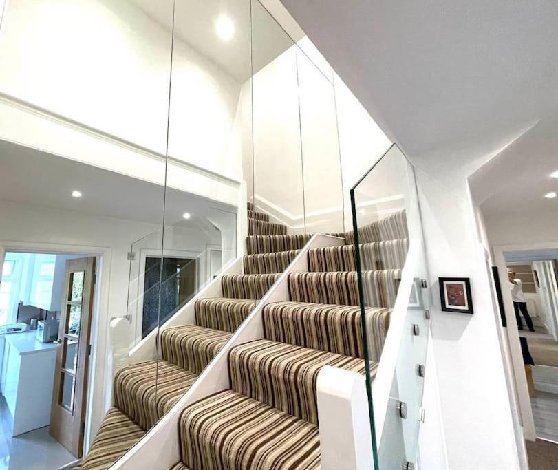 Hampstead 4-bedrooms Apartamento