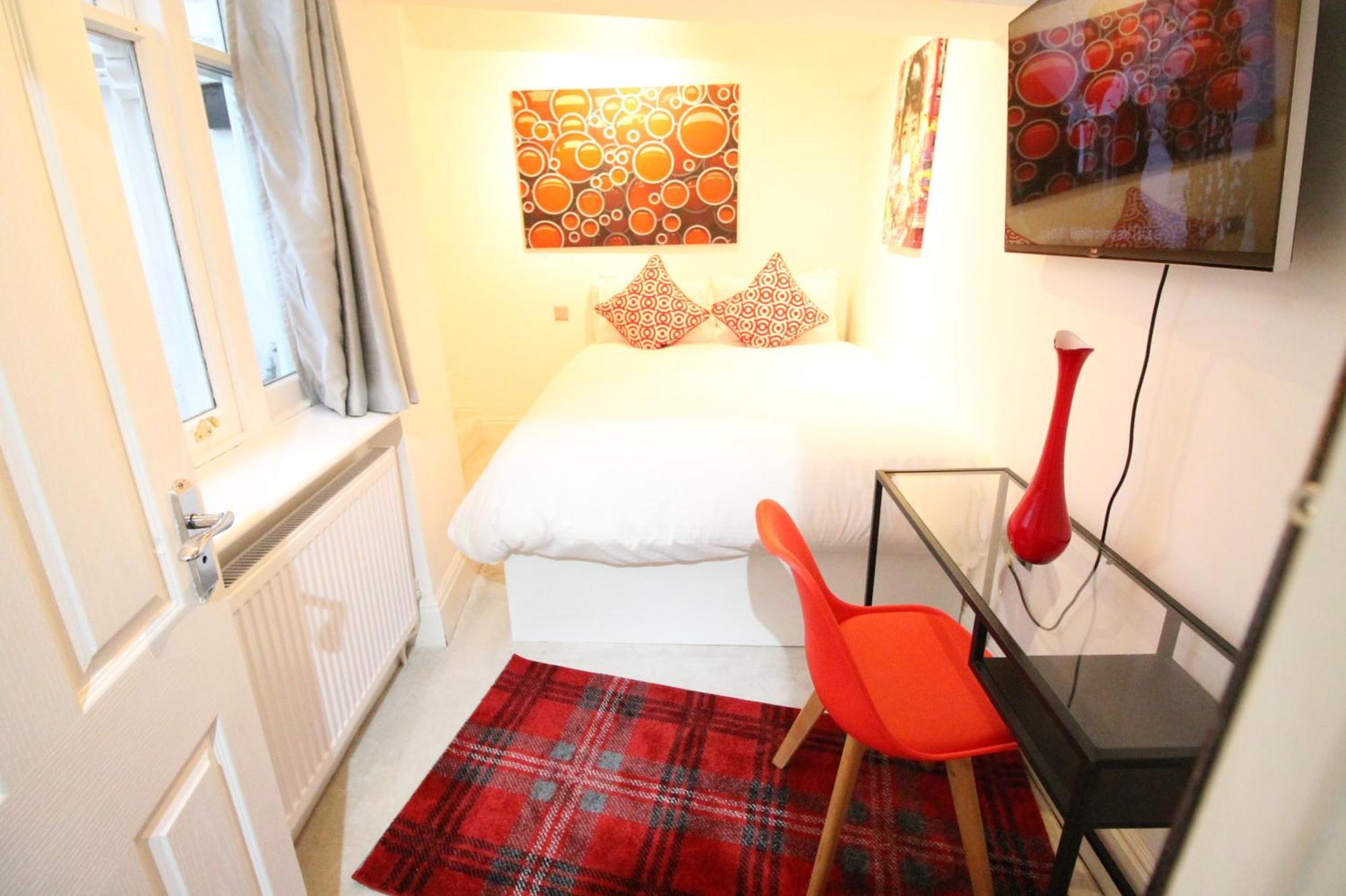 Trendy 2bedroom And 2 Bathroom Flat, Quiet Nottinghill Street Leilighet