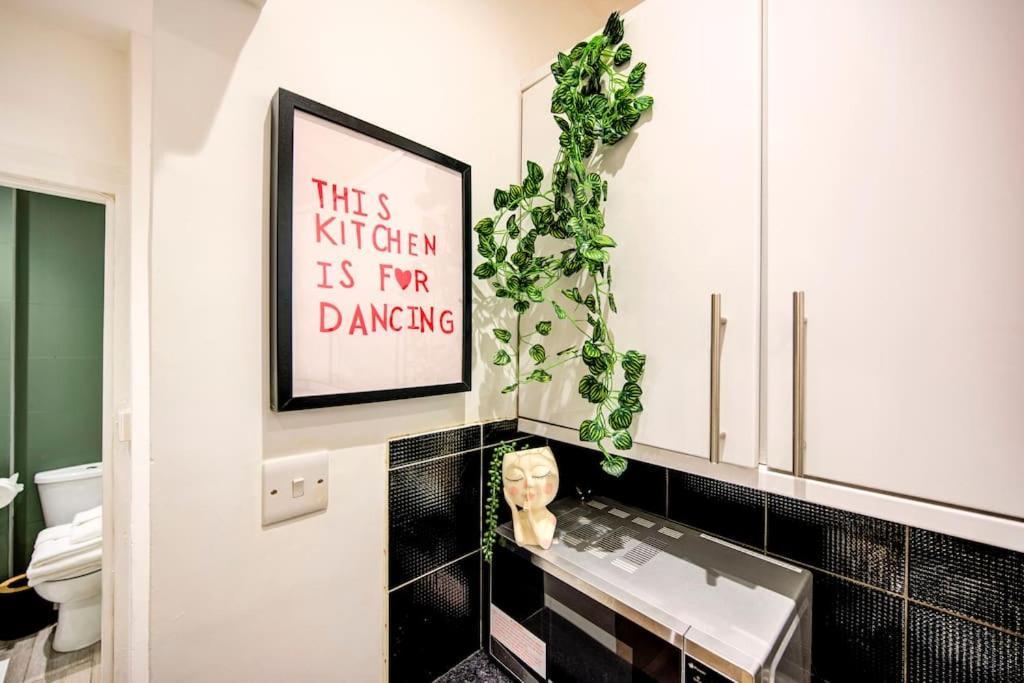 Oxford Circus Chic Modern Flat For 4 *