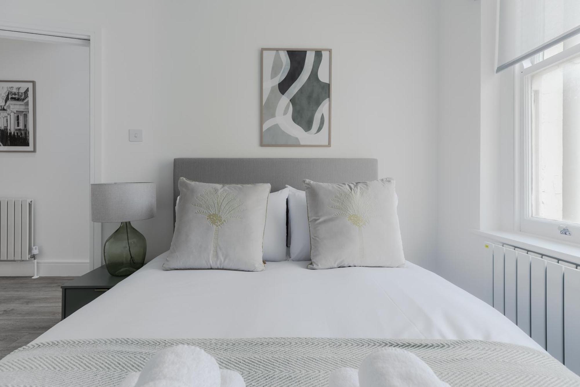 Stylish - Hyde Park Apartment