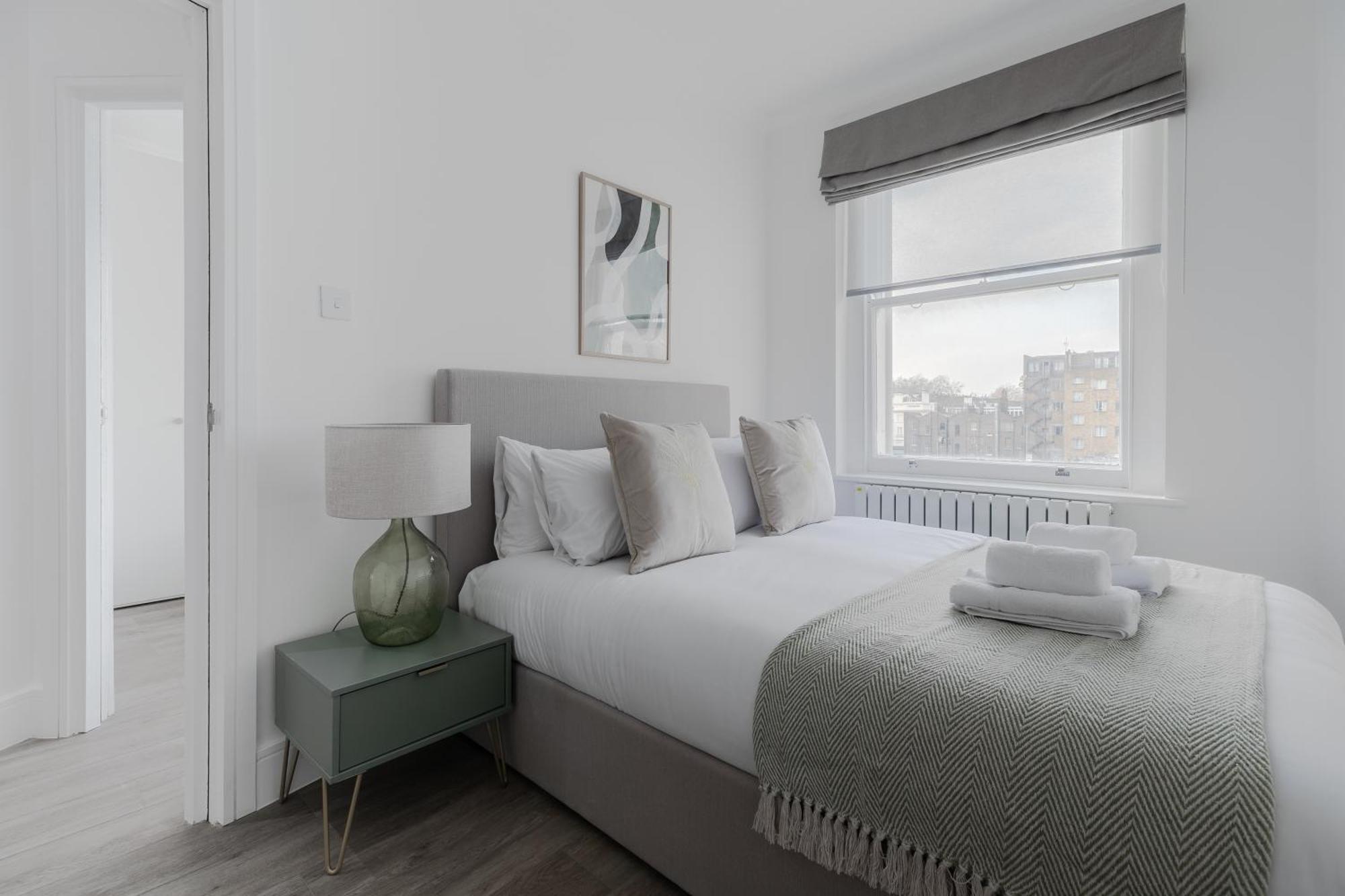 Stylish - Hyde Park Apartment