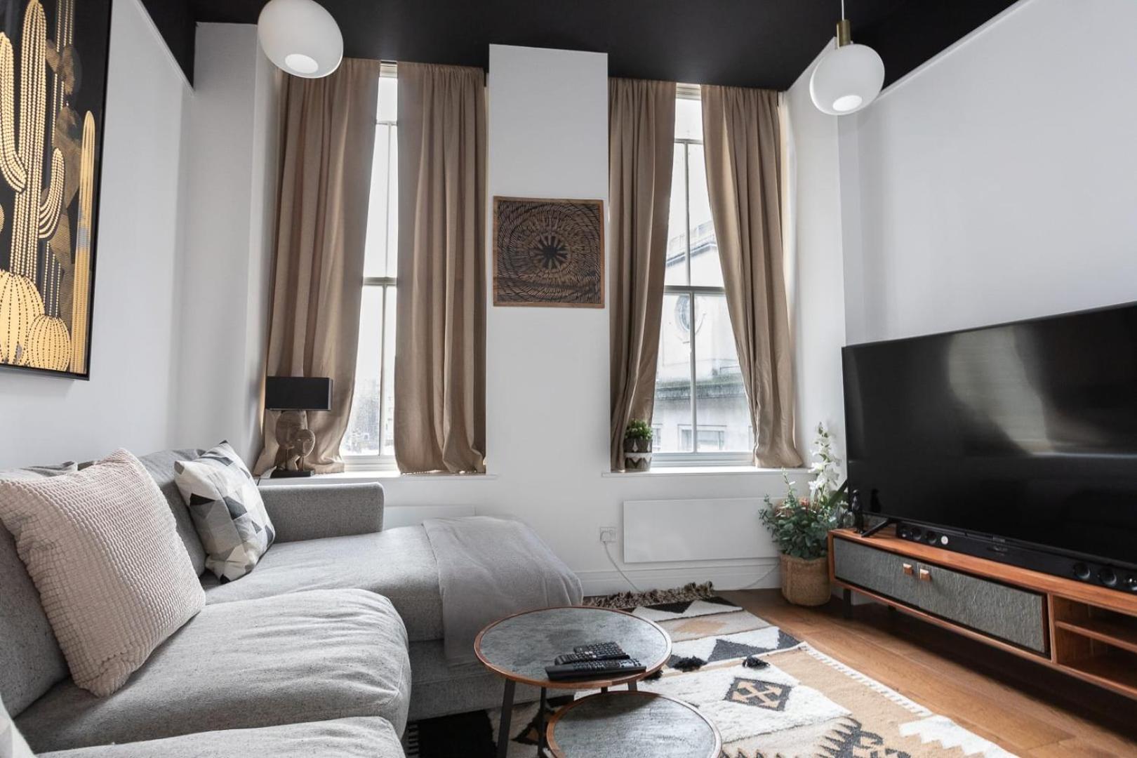 Luxury Covent Garden Holborn 1 Bed Apartment