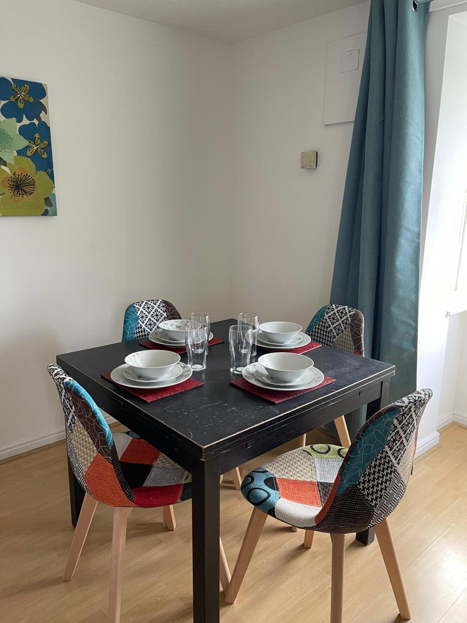 2bed Cozy Spacious - 15min To Canary Wharf O2 Excel *