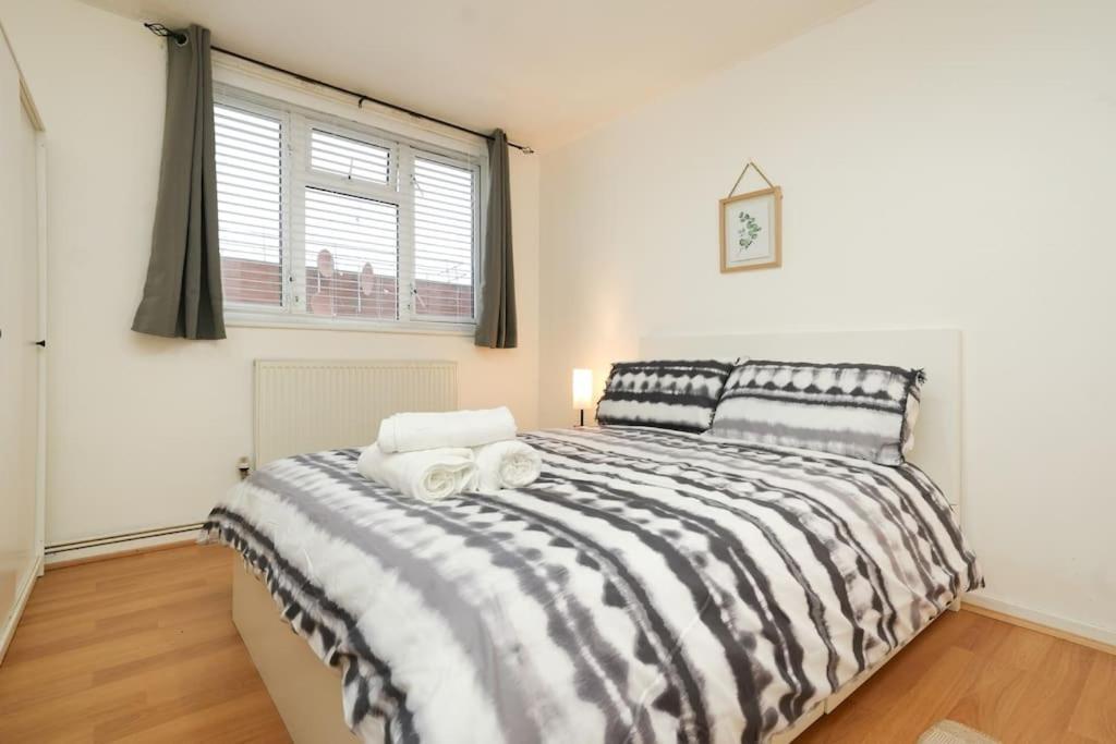 Oasis Flat With High-speed Broadband And Free Parking *
