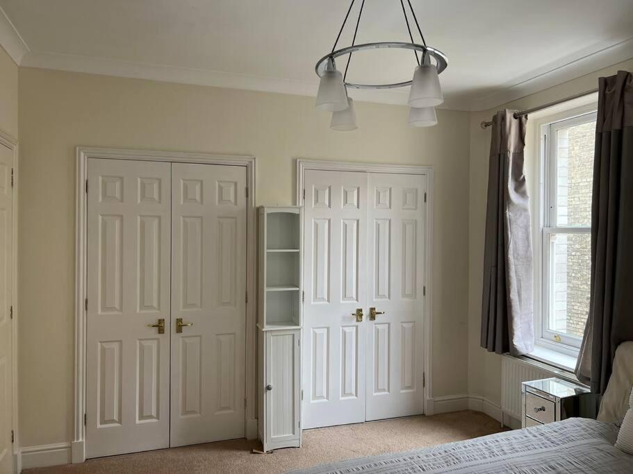 Luxury 3 Bedroom, 3 Bath By Oxford St & Soho *