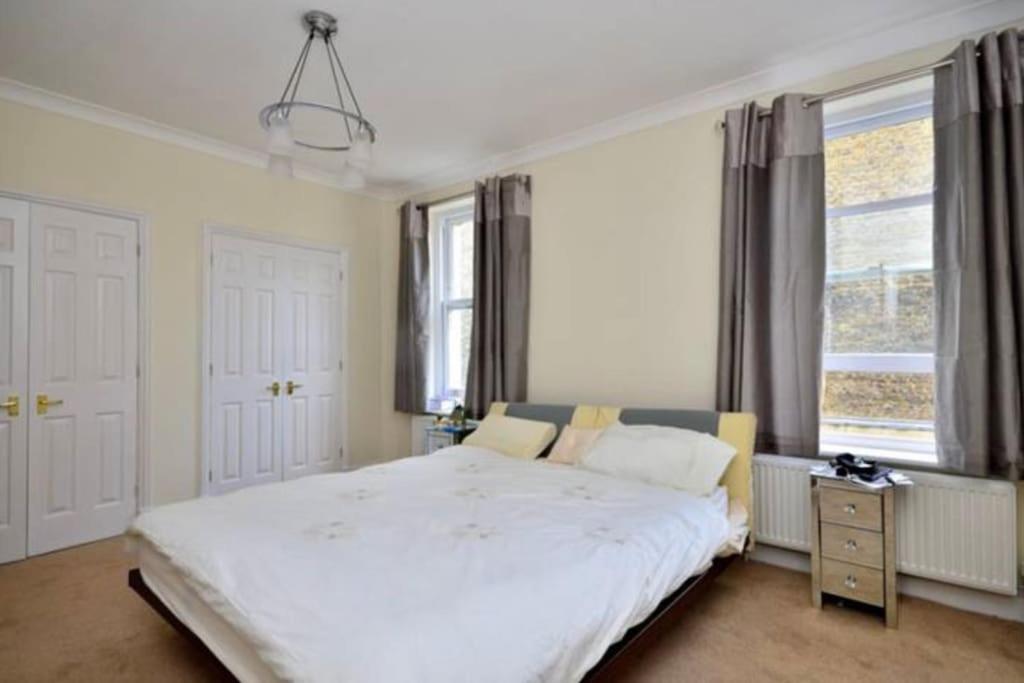 Luxury 3 Bedroom, 3 Bath By Oxford St & Soho London