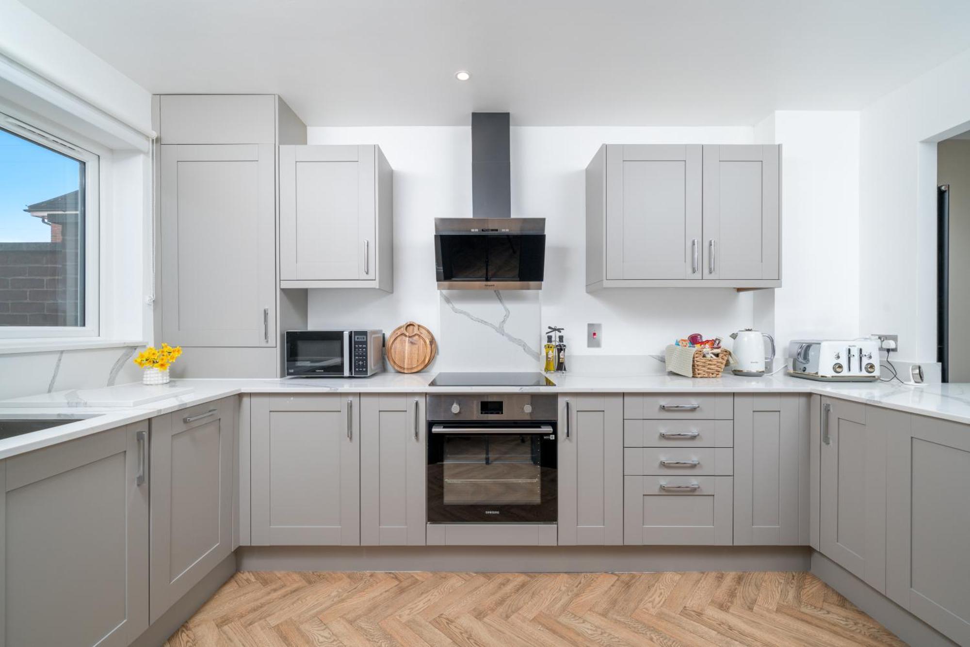 Ferienhaus 5 Star - Stylish 2 Bed In -excel, Airport London