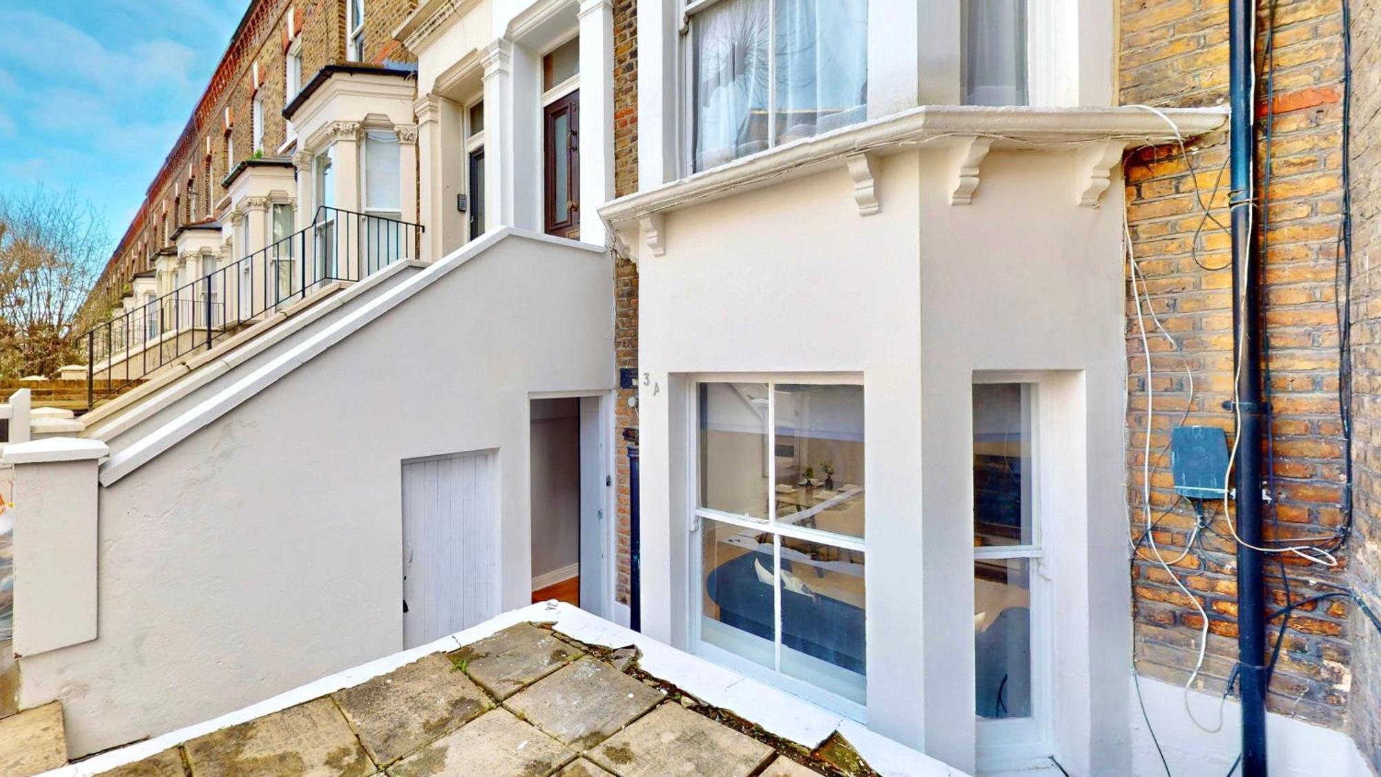 Tube & Notting Hill Nearby - Garden Flat Haven Apartment *