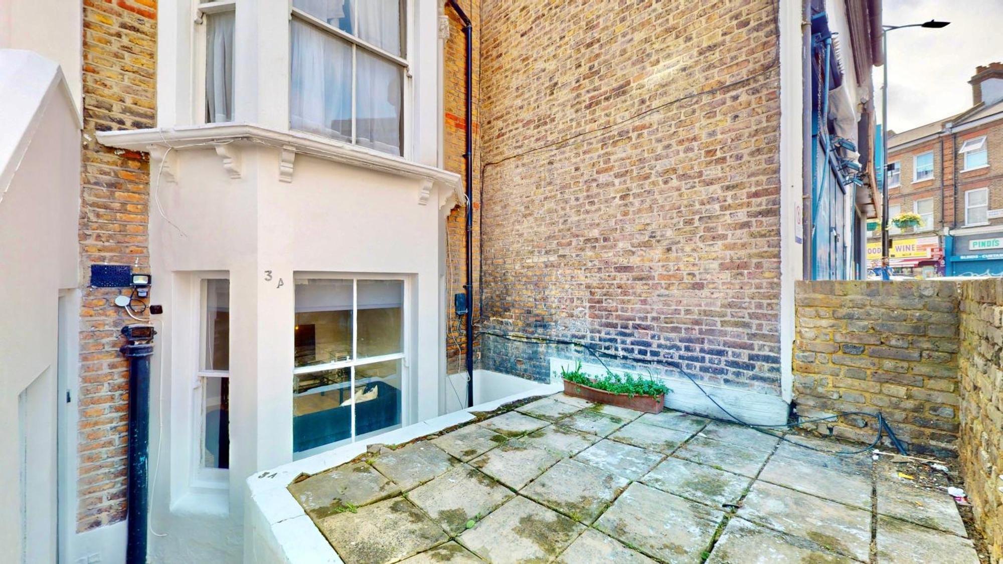 Tube & Notting Hill Nearby - Garden Flat Haven Apartment London