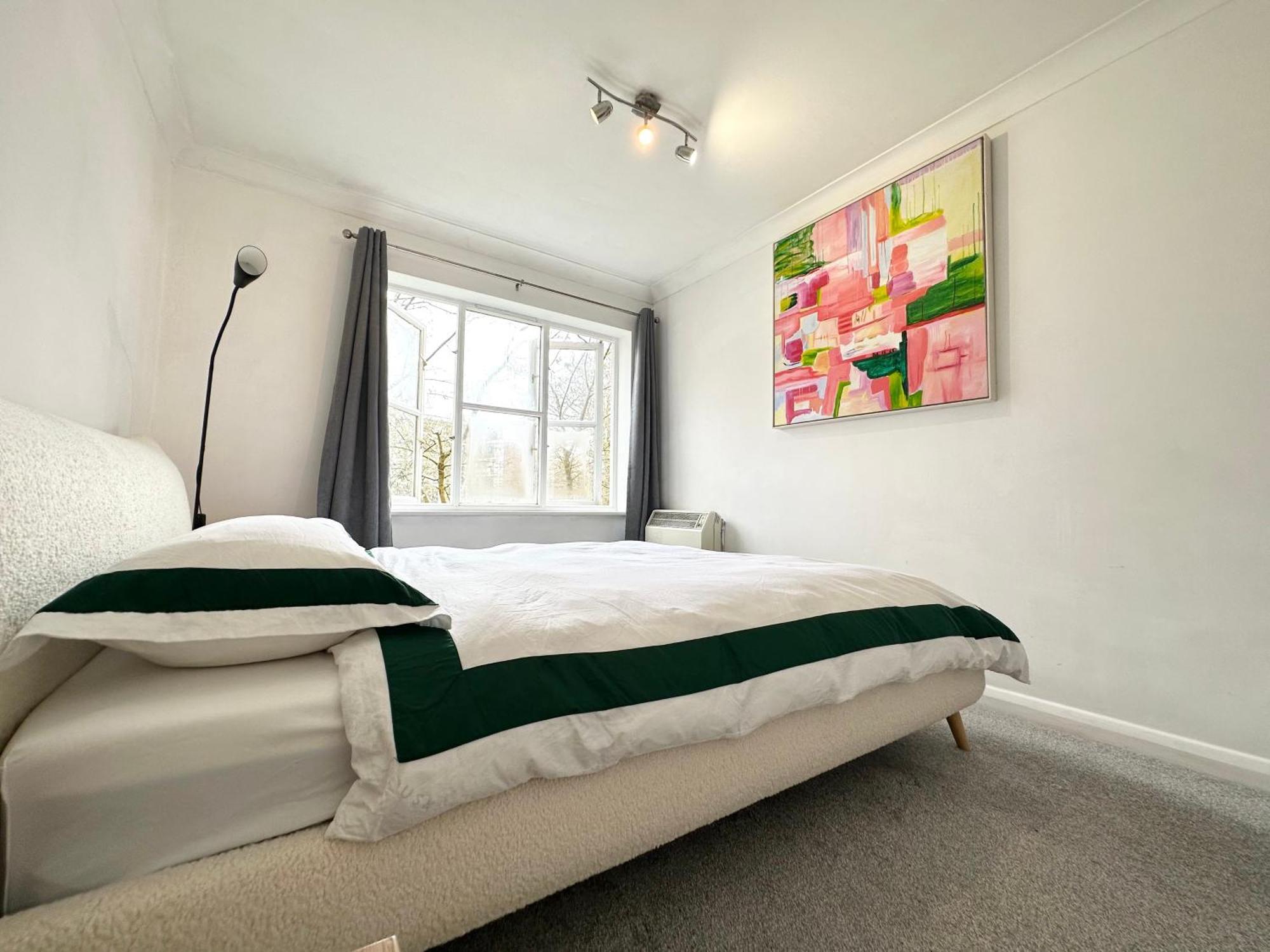 Apartment Spacious Quiet Stylish Entire Flat *
