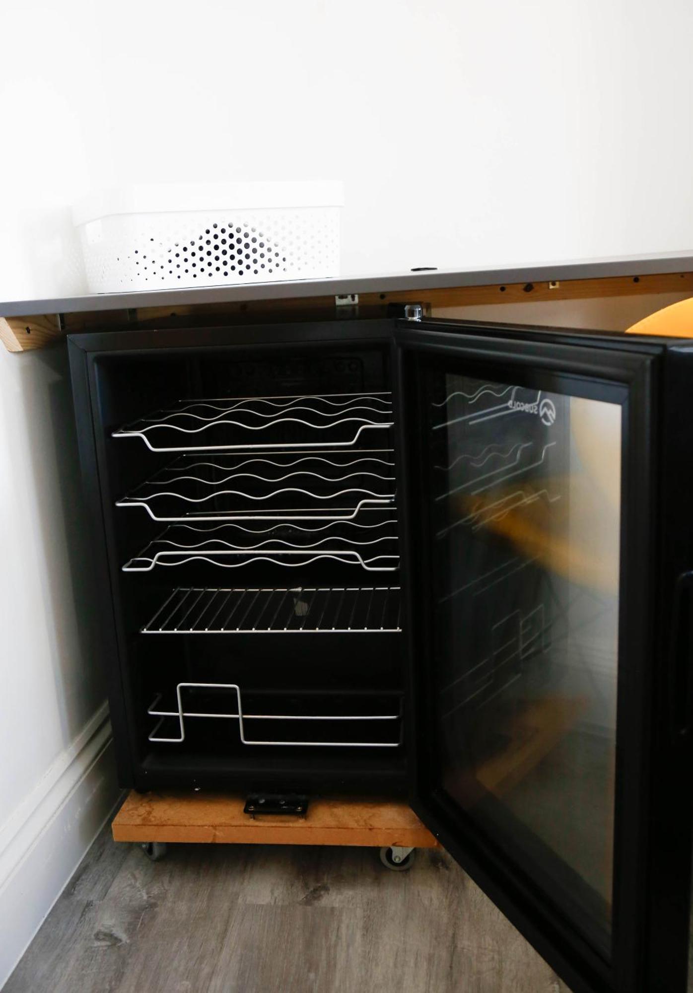 Luxury In Camden Town Near Shops, Cafes, Bars & Metro With Shared Bathrooms Londen