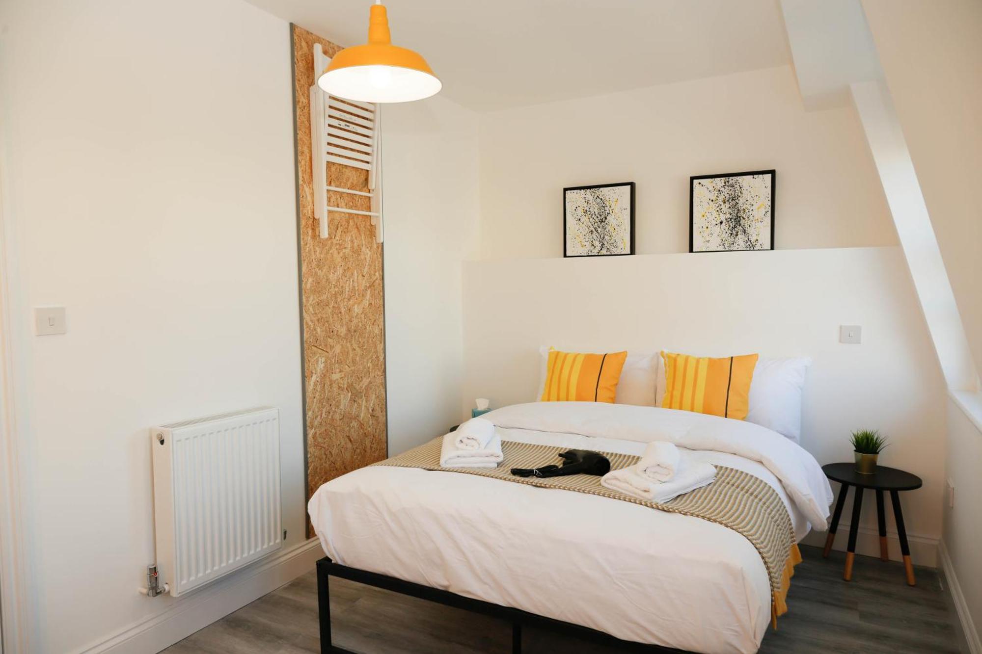 Luxury In Camden Town Near Shops, Cafes, Bars & Metro With Shared Bathrooms Accommodatie bij particulieren Londen