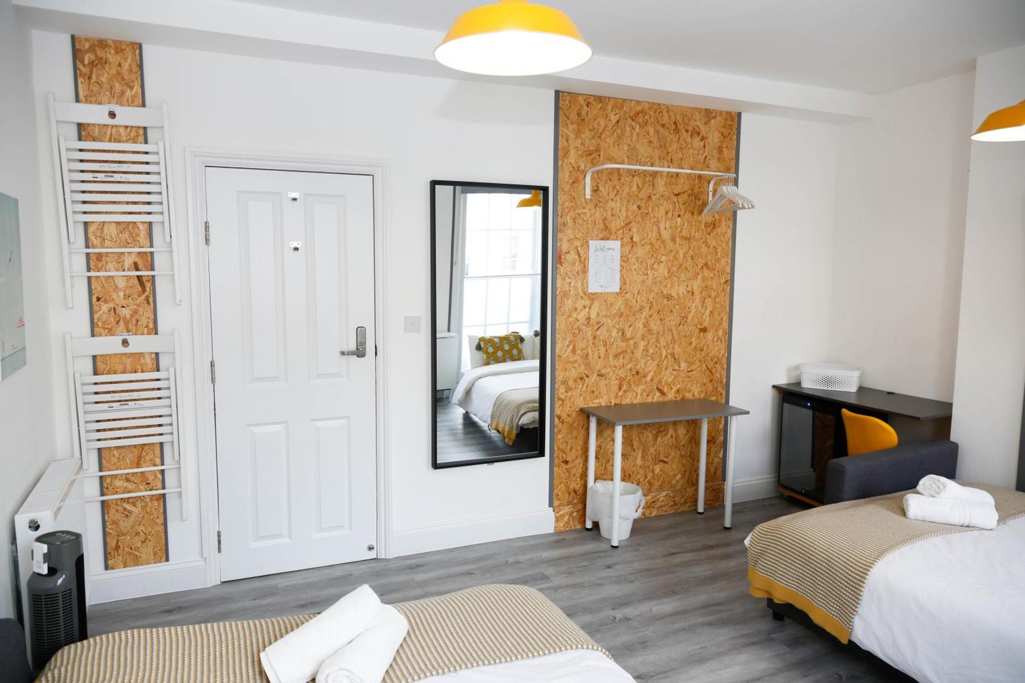 Accommodatie bij particulieren Luxury In Camden Town Near Shops, Cafes, Bars & Metro With Shared Bathrooms Londen